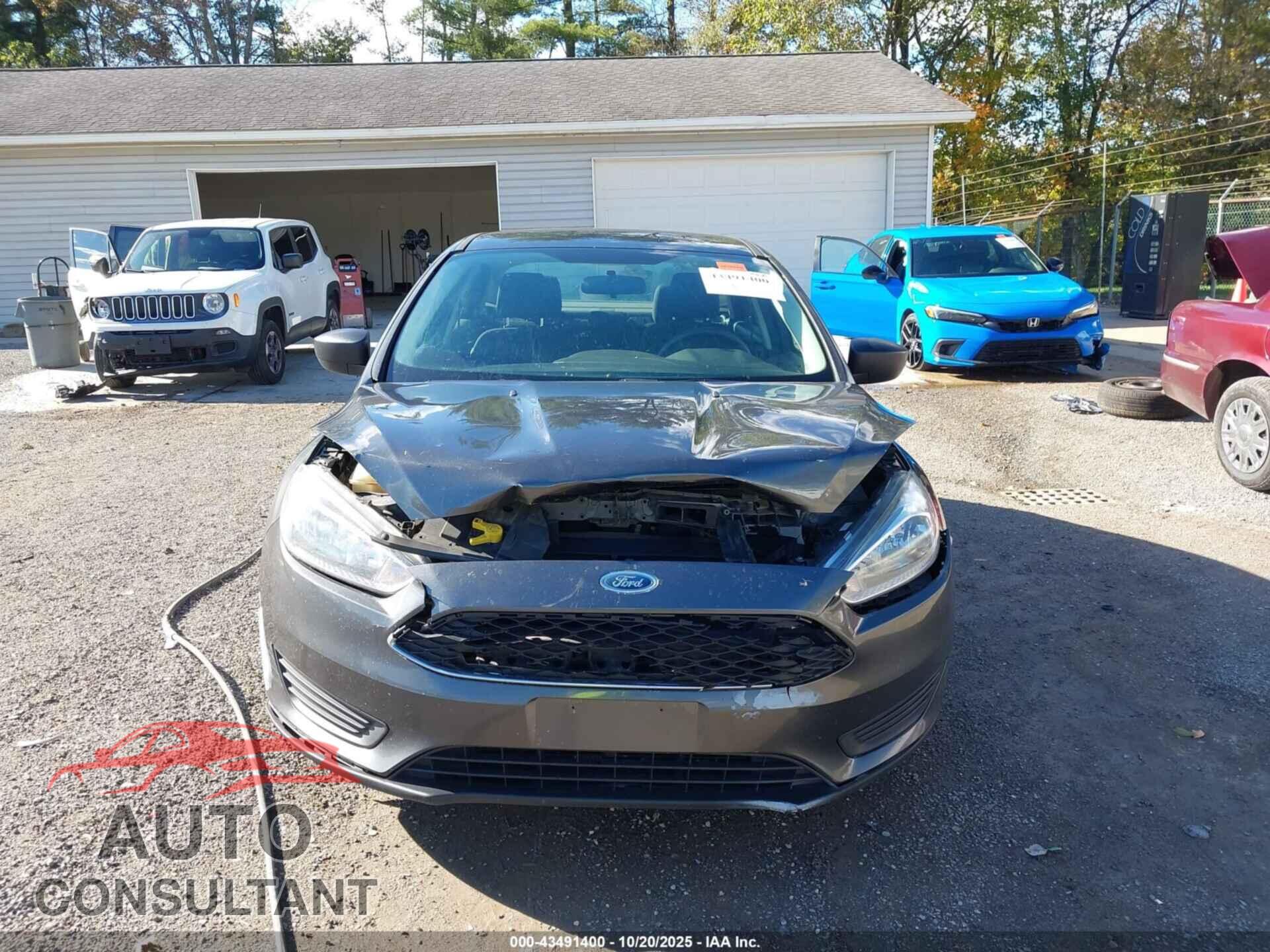 FORD FOCUS 2016 - 1FADP3E27GL380185