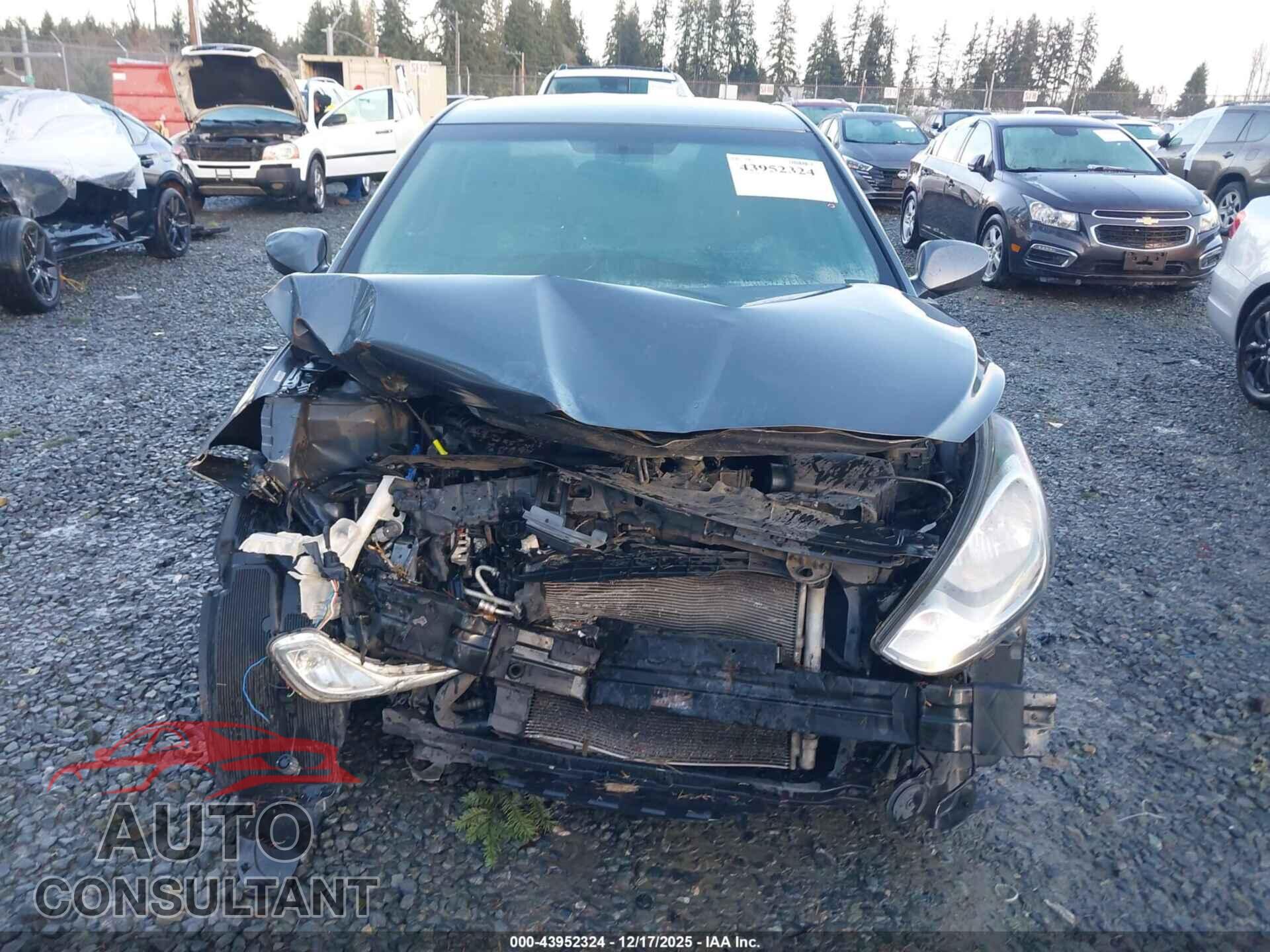 HYUNDAI ACCENT 2012 - KMHCU4AE9CU239204