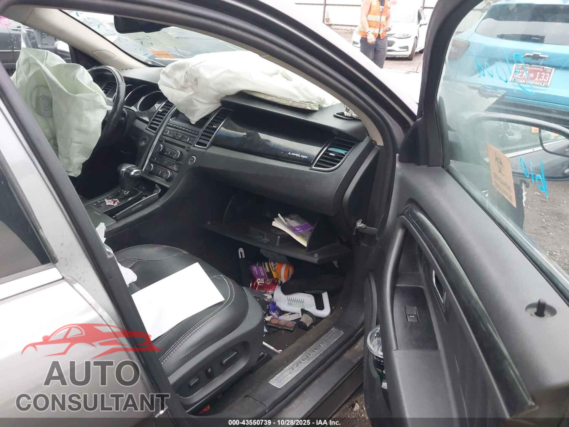FORD TAURUS 2012 - 1FAHP2FW0CG101112