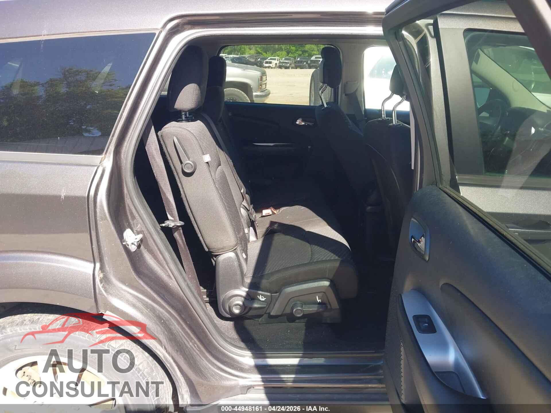 DODGE JOURNEY 2015 - 3C4PDCBB3FT717930