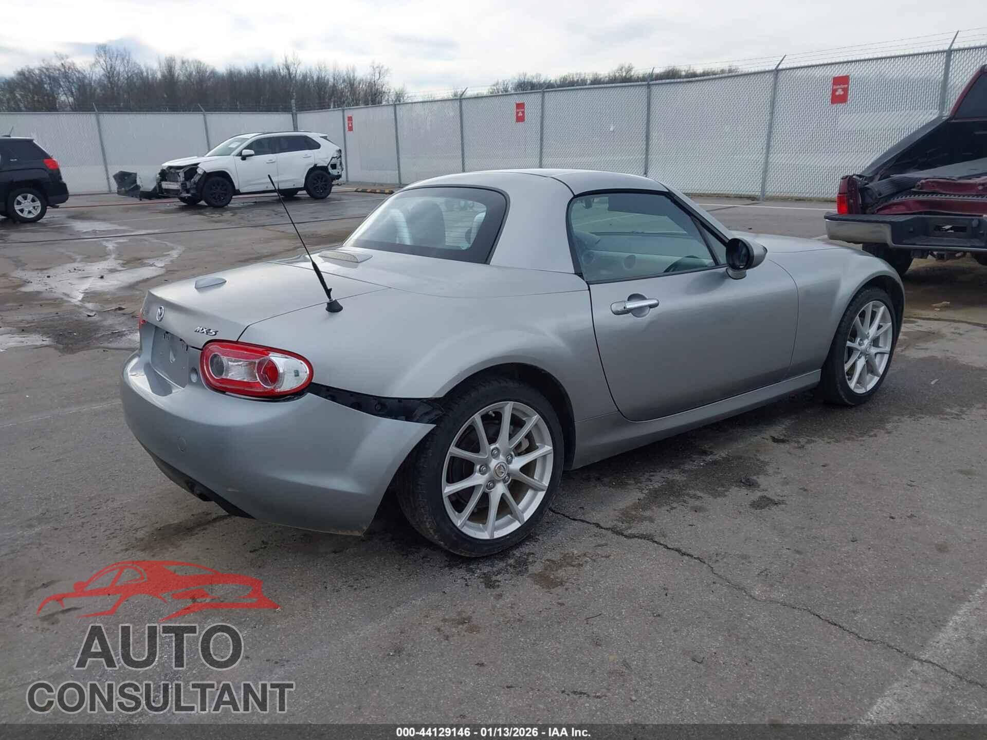 MAZDA MX-5 MIATA 2011 - JM1NC2PF8B0214322