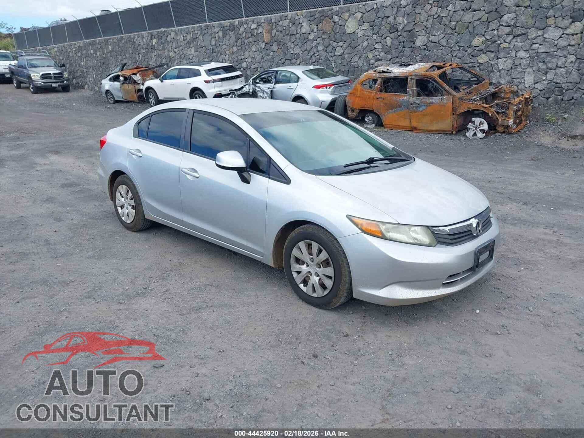 HONDA CIVIC 2012 - 2HGFB2F55CH587381