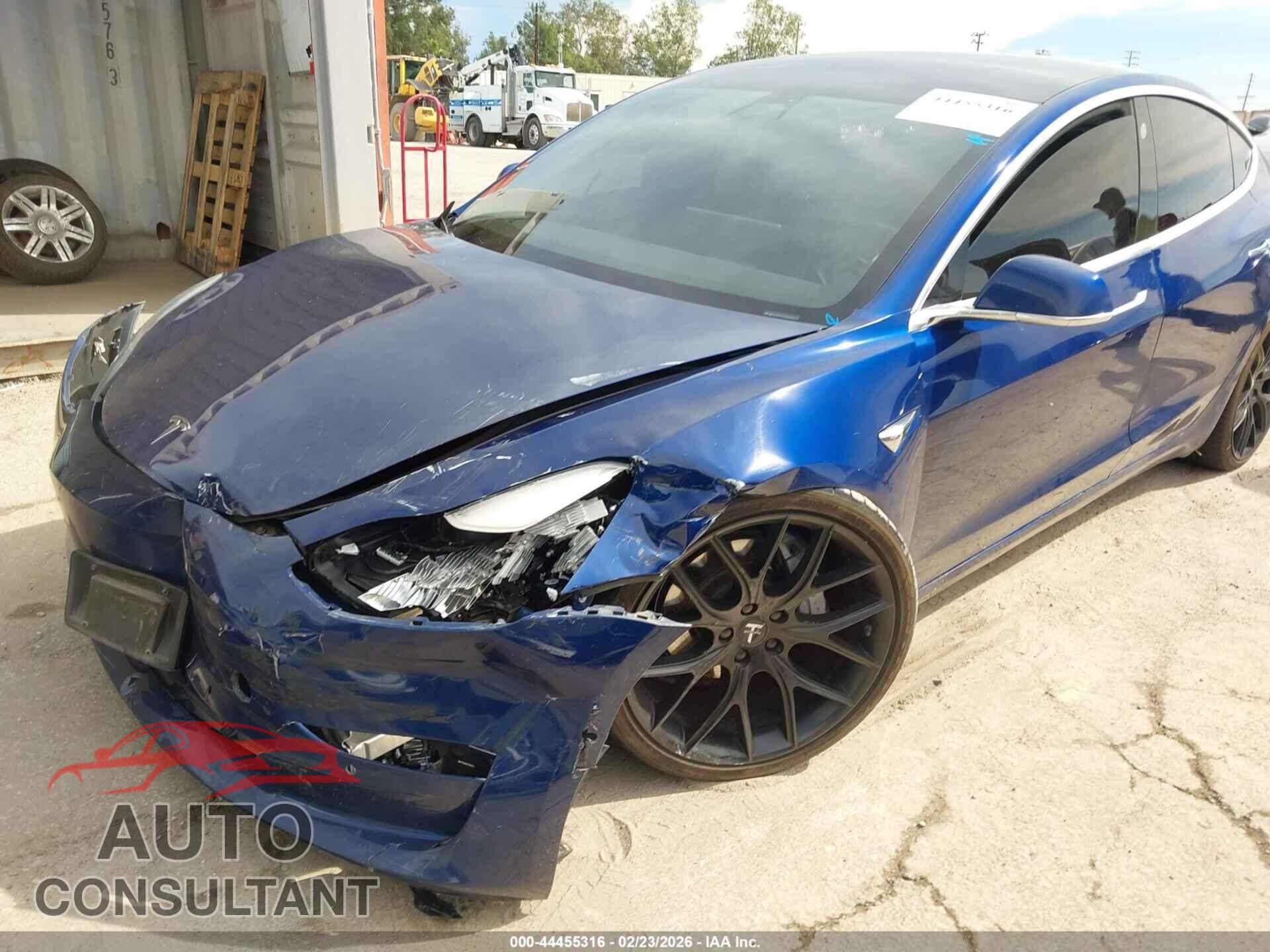 TESLA MODEL 3 2018 - 5YJ3E1EA3JF044941