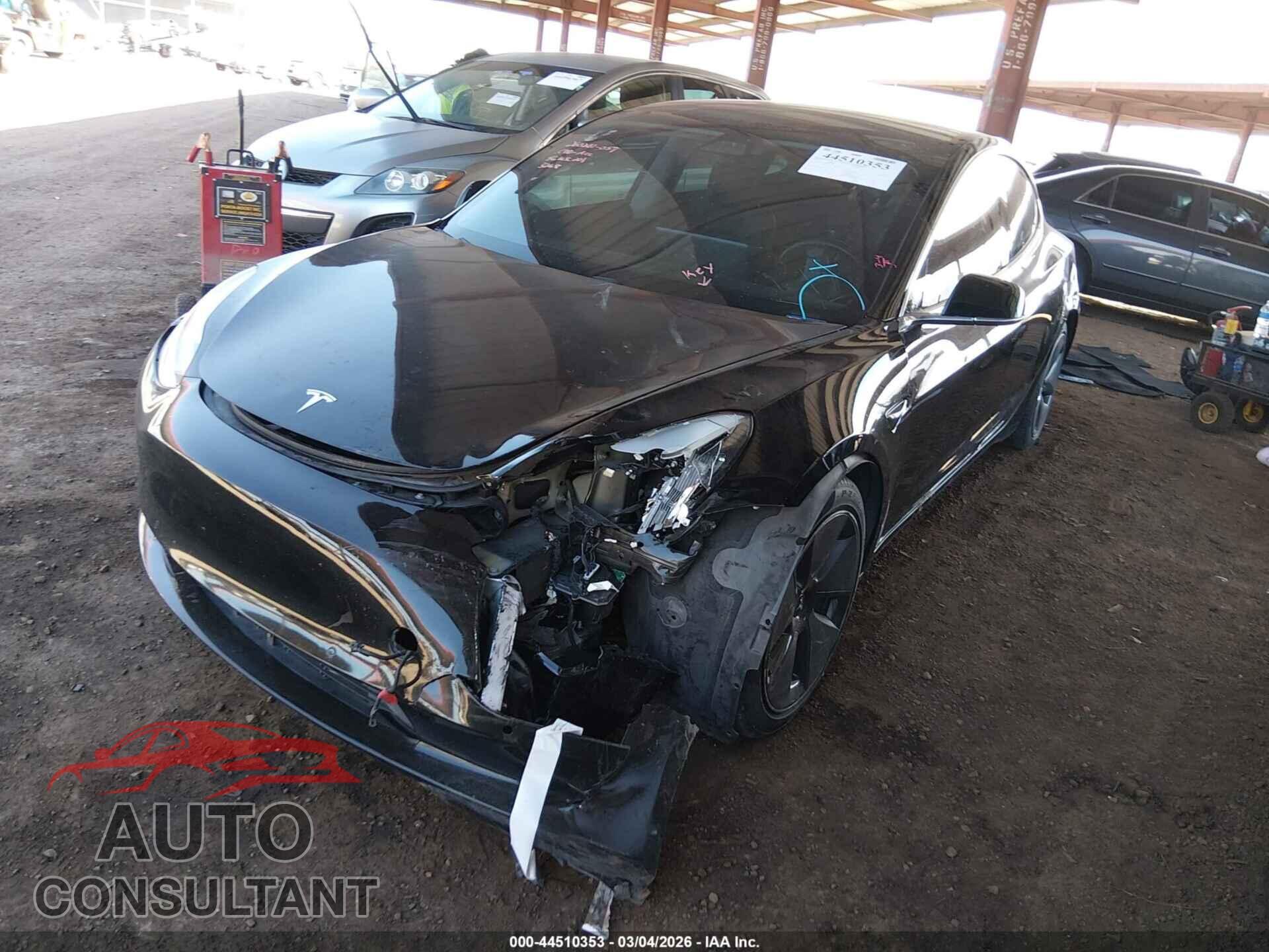 TESLA MODEL 3 2018 - 5YJ3E1EB7JF073268