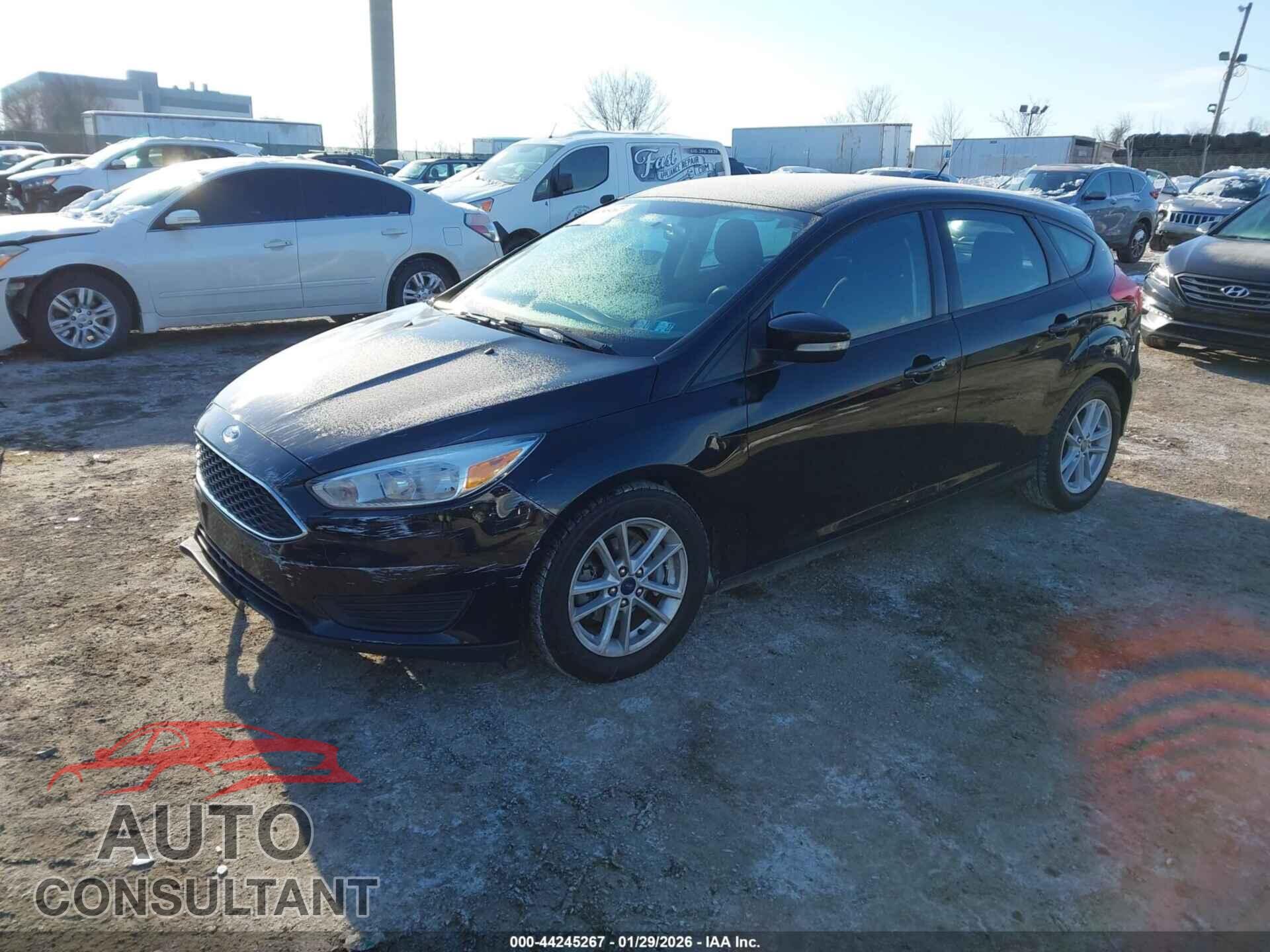 FORD FOCUS 2017 - 1FADP3K25HL227357