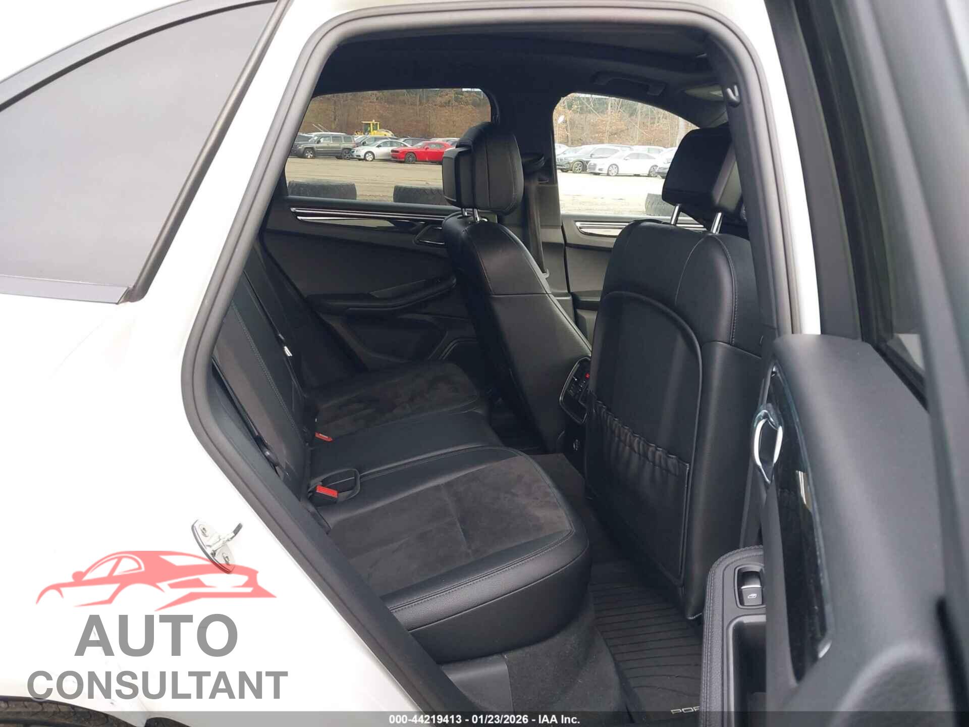 PORSCHE MACAN 2017 - WP1AA2A56HLB83081