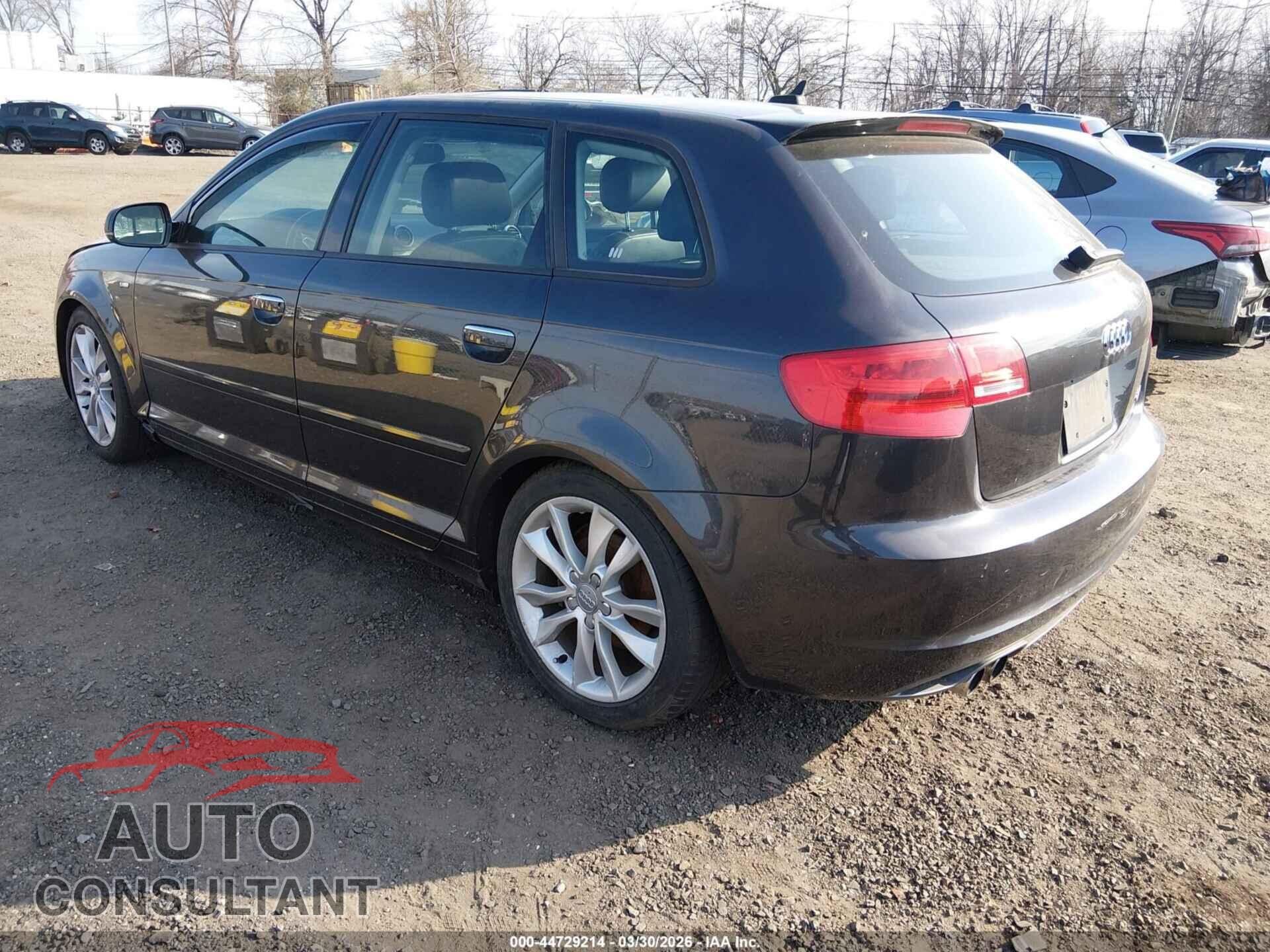 AUDI A3 2013 - WAUDFAFM0DA017569