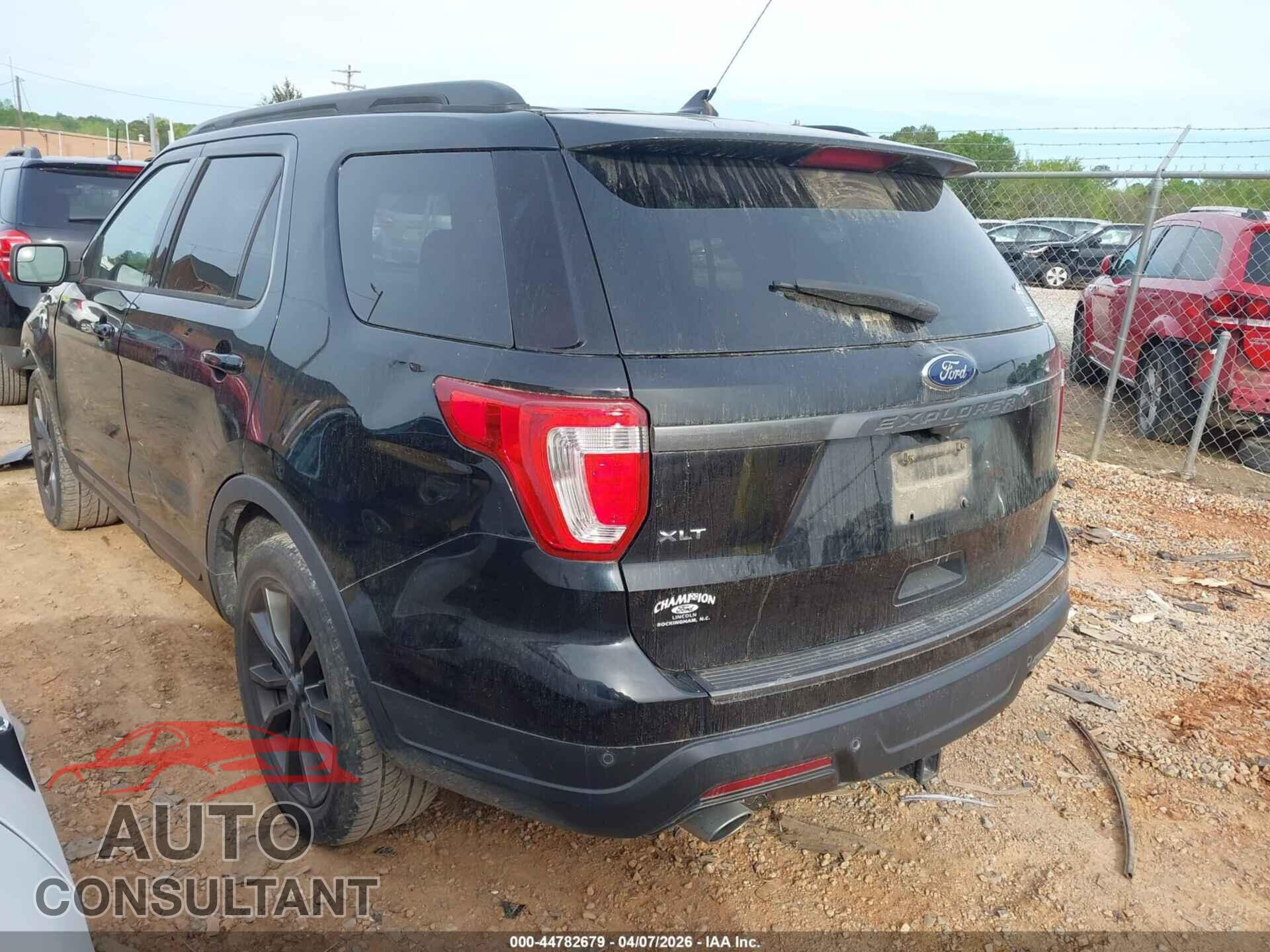 FORD EXPLORER 2018 - 1FM5K7D81JGB15347