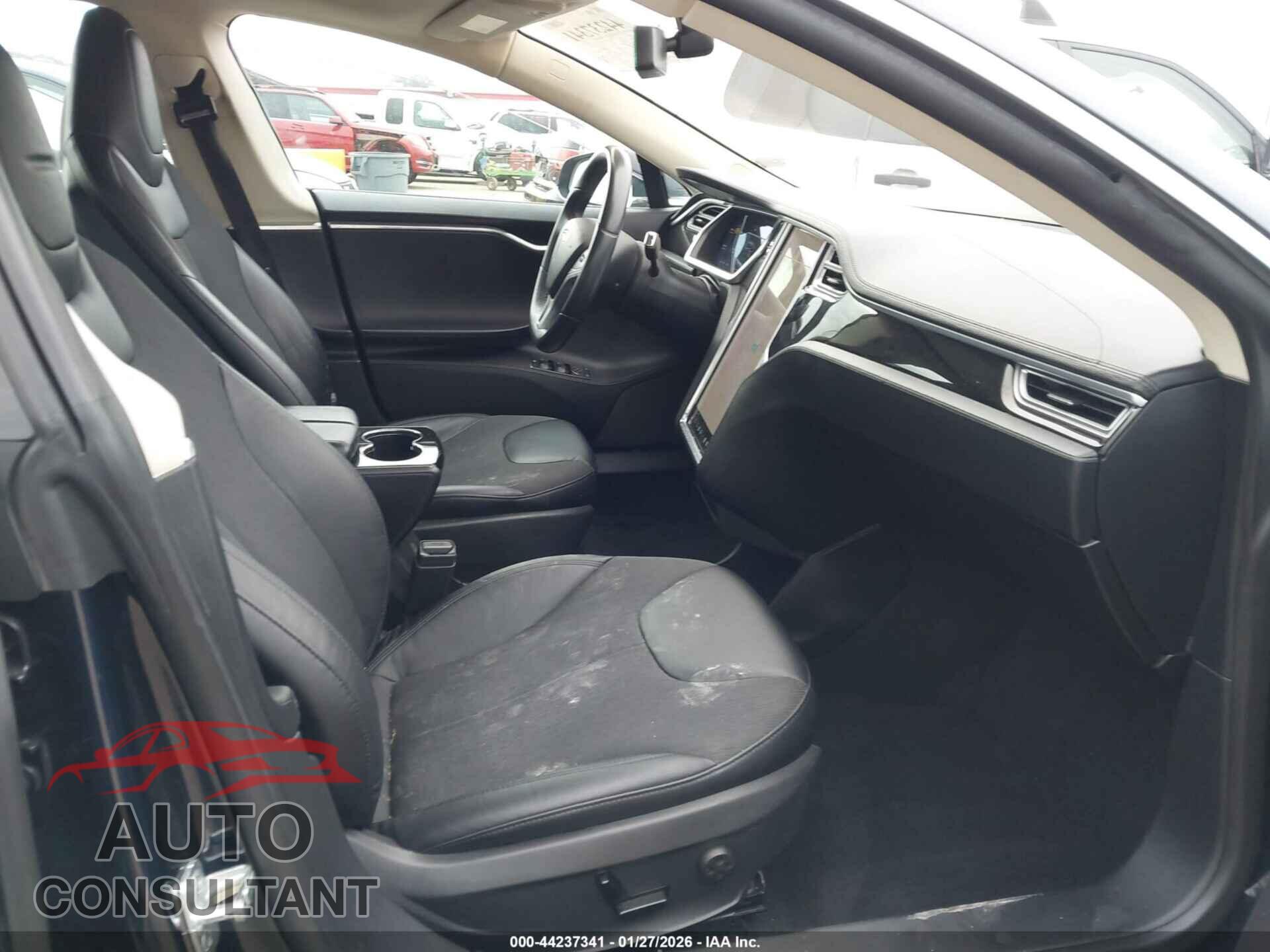TESLA MODEL S 2013 - 5YJSA1CN2DFP21138