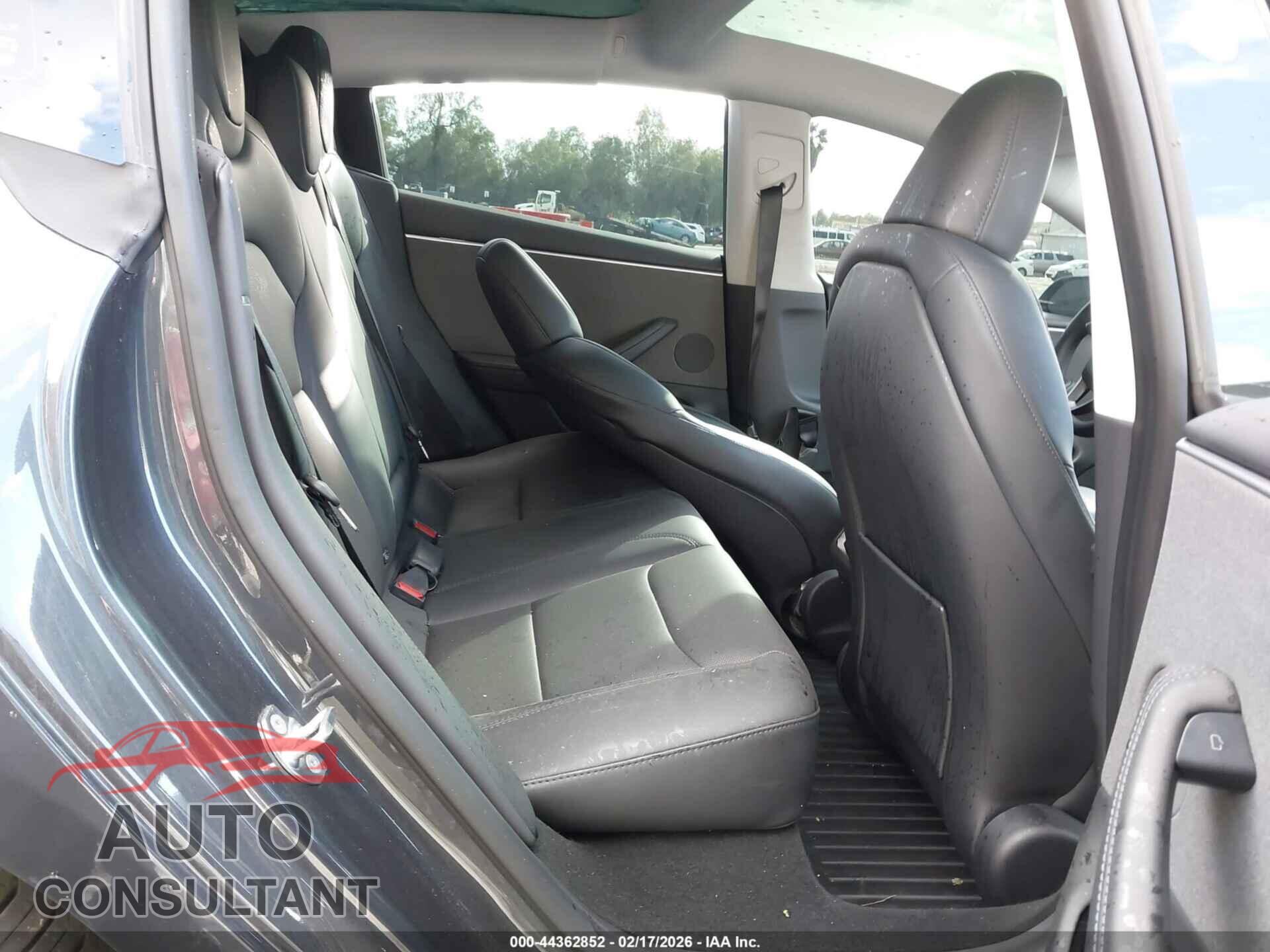 TESLA MODEL 3 2025 - 5YJ3E1EA9SF970164