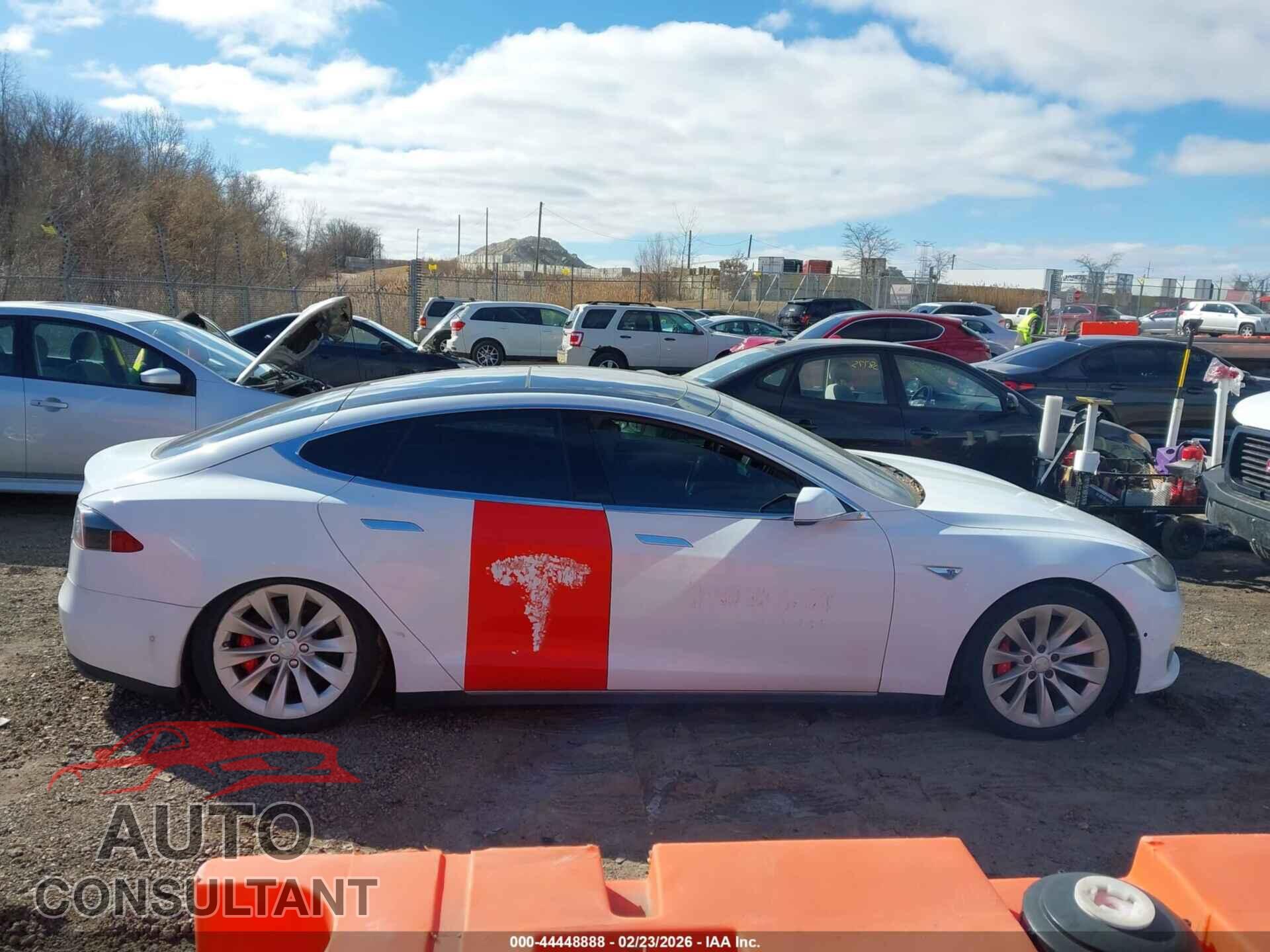 TESLA MODEL S 2016 - 5YJSA1E49GF126764