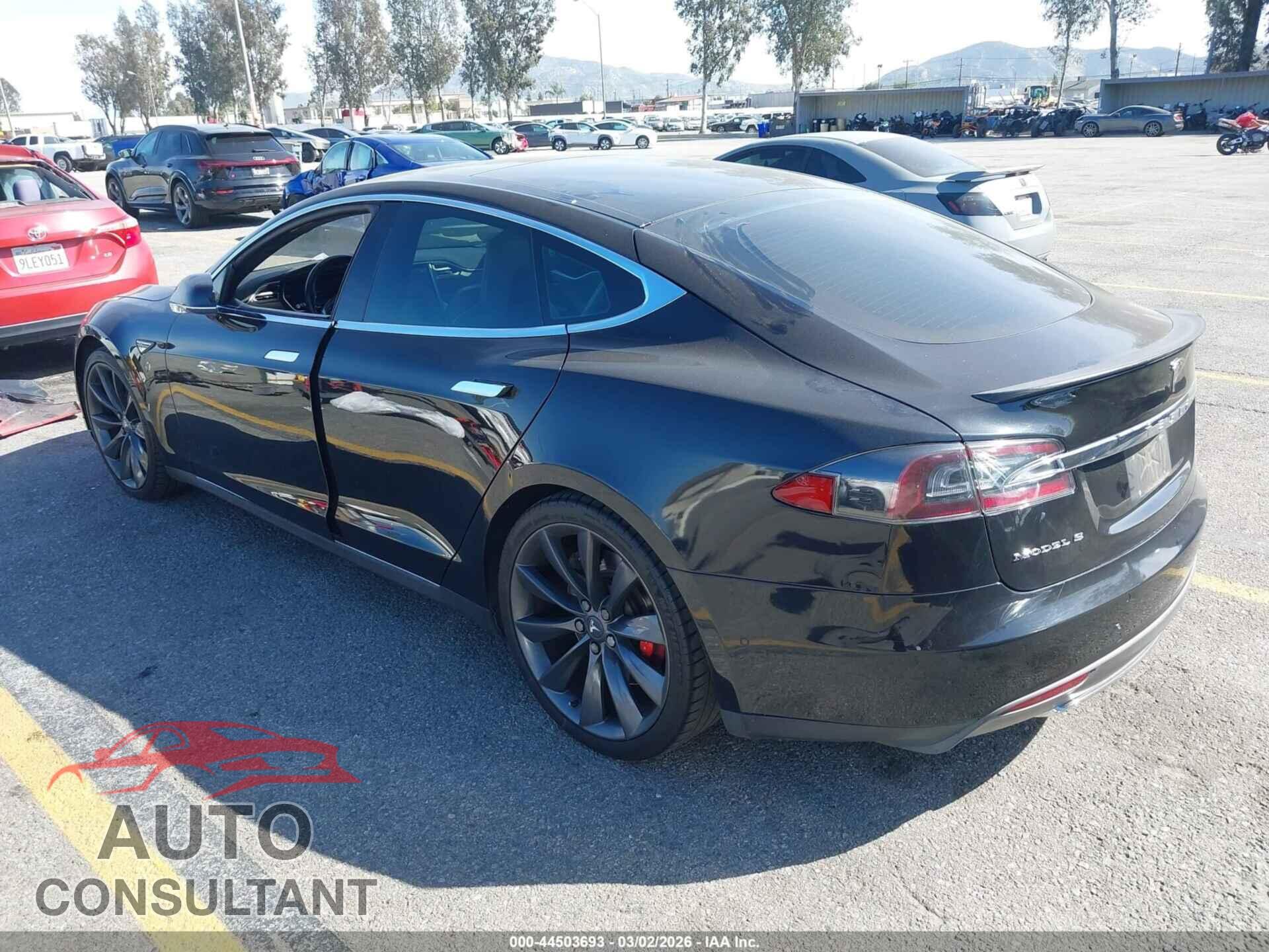 TESLA MODEL S 2016 - 5YJSA1E46GF133235