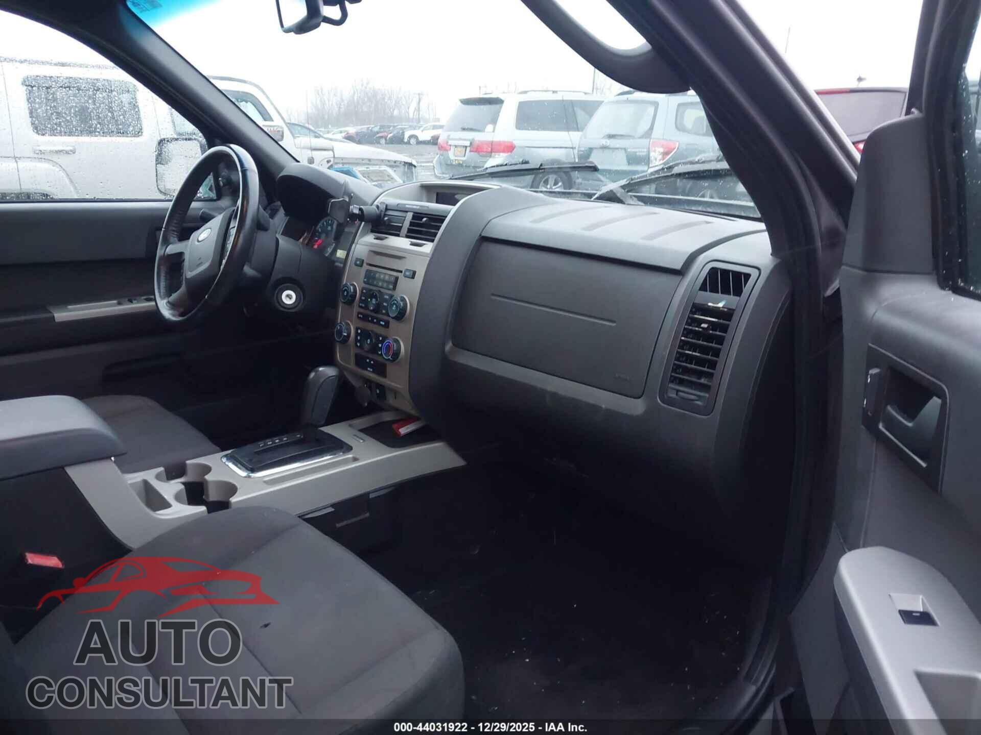 FORD ESCAPE 2012 - 1FMCU9D75CKC77762