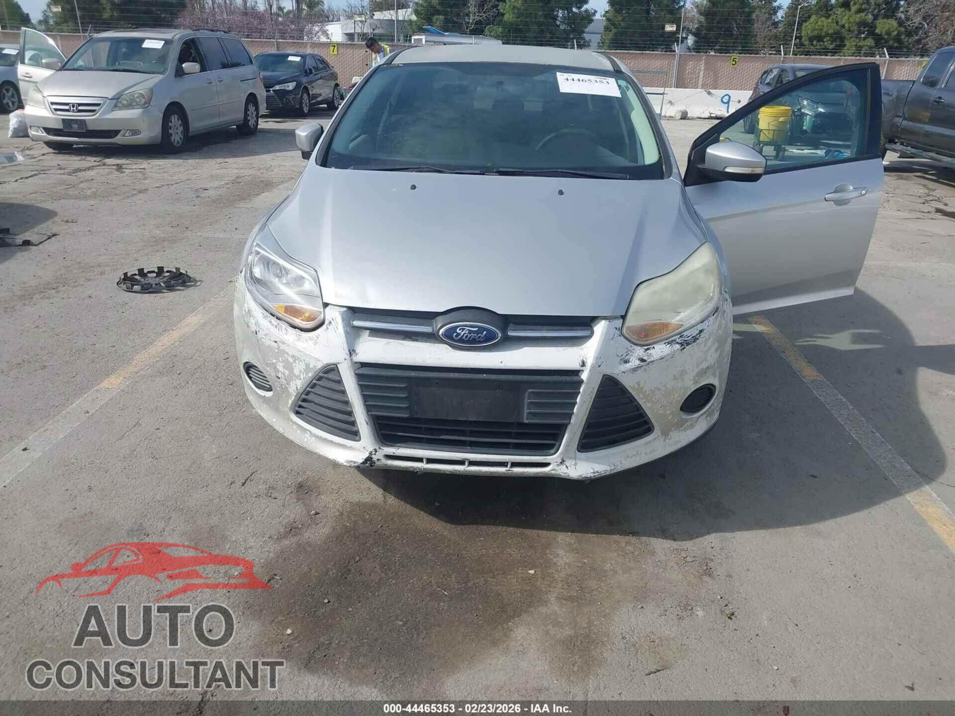FORD FOCUS 2013 - 1FADP3F2XDL264246