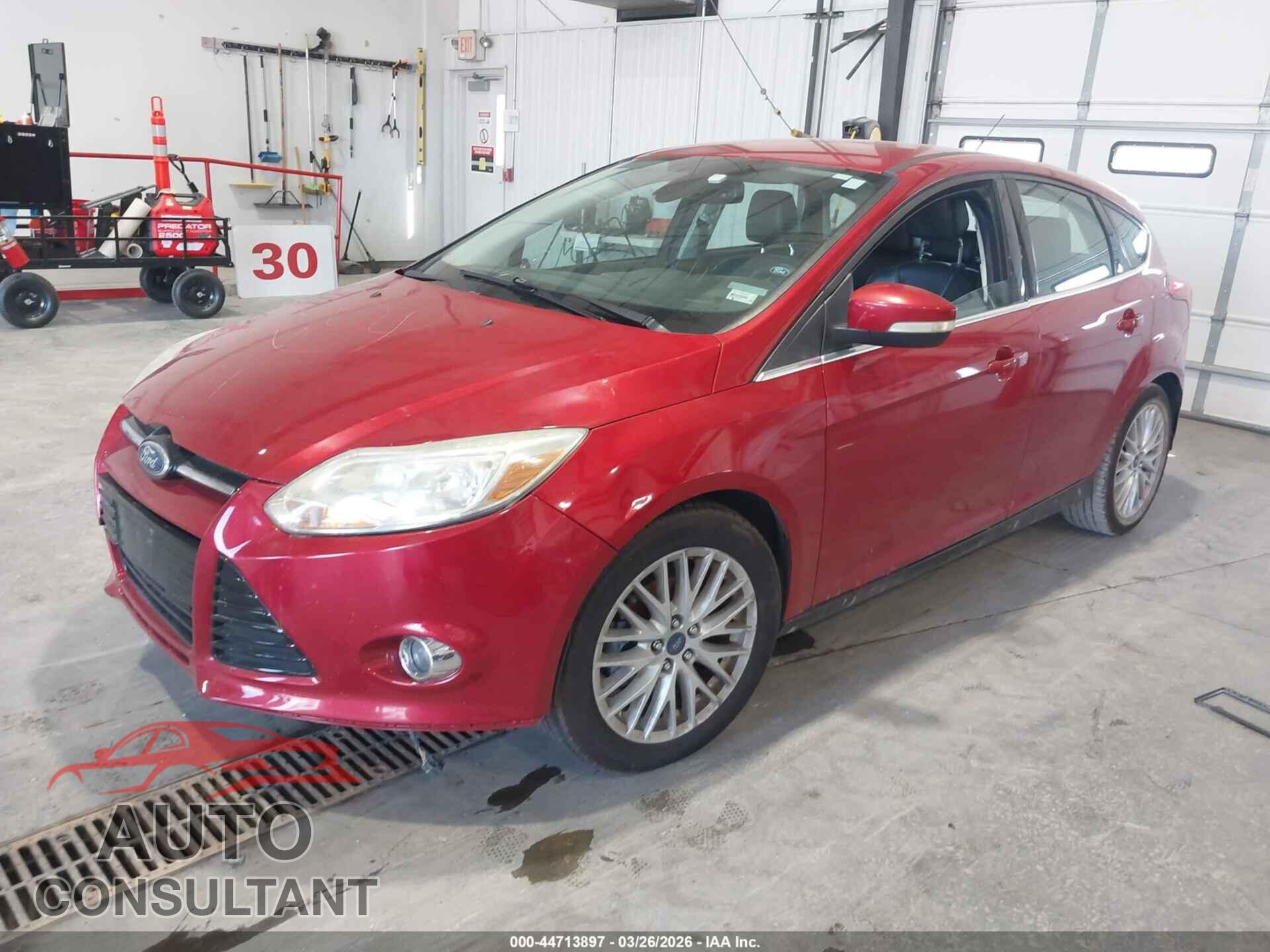 FORD FOCUS 2012 - 1FAHP3M25CL309967