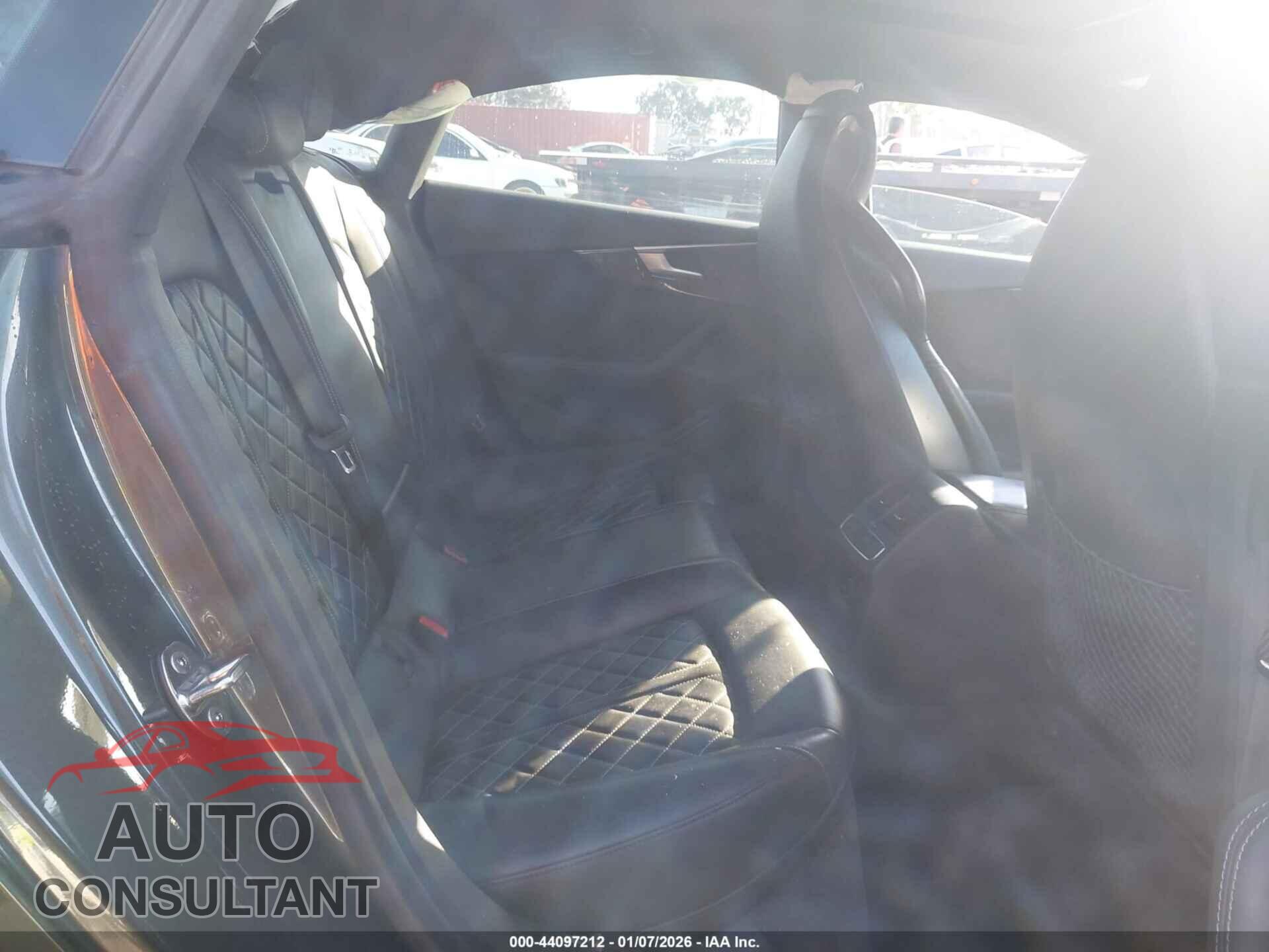 AUDI S5 2018 - WAUB4CF51JA110064