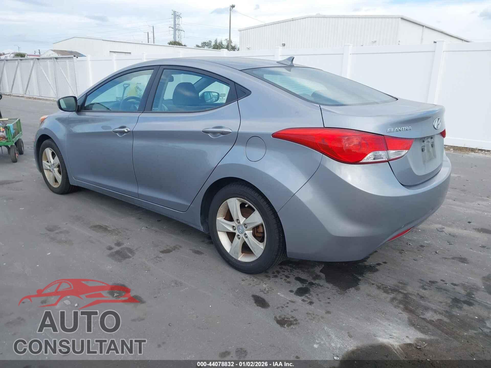 HYUNDAI ELANTRA 2013 - KMHDH4AE7DU752154