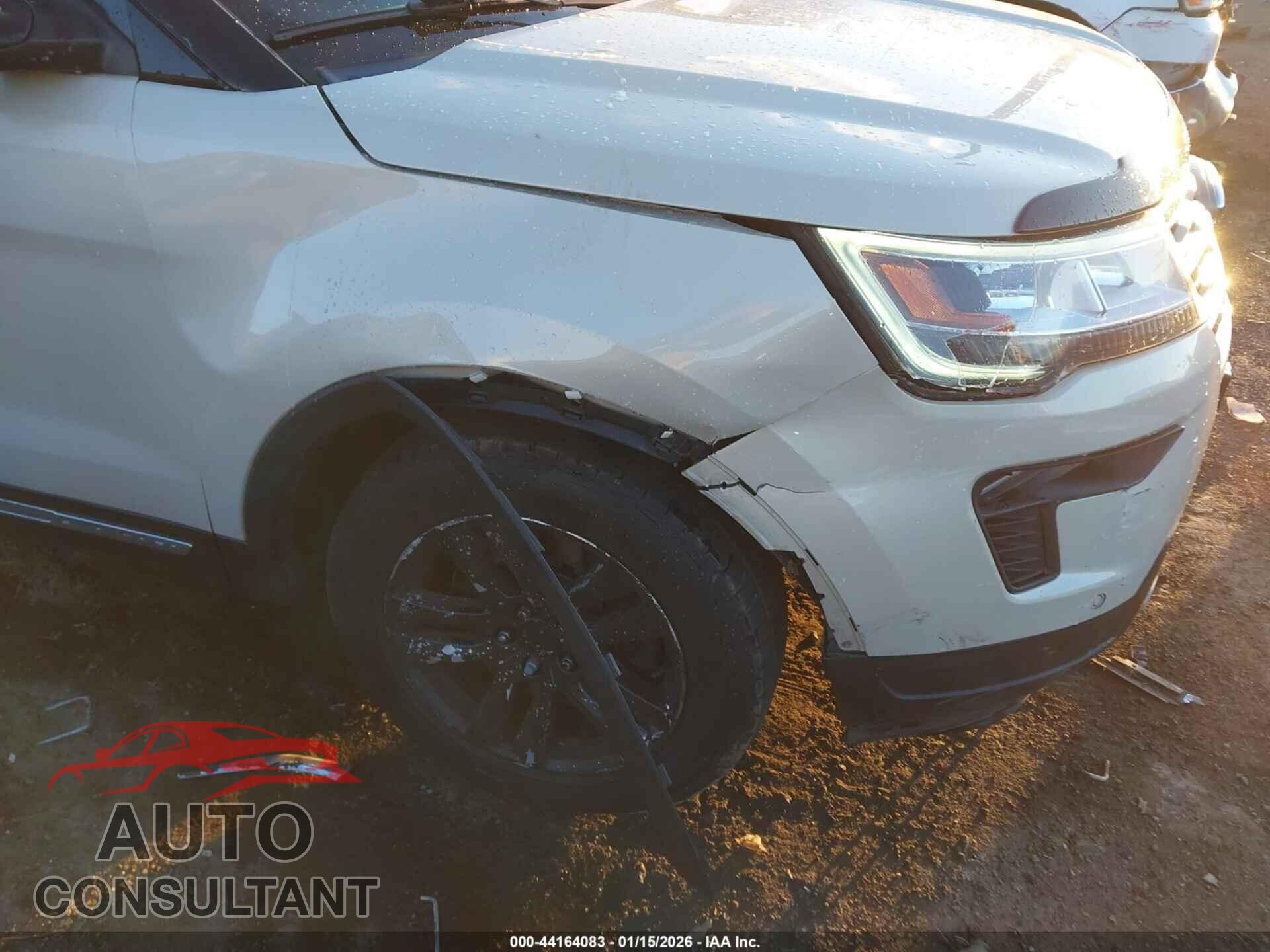 FORD EXPLORER 2018 - 1FM5K7D89JGA52126