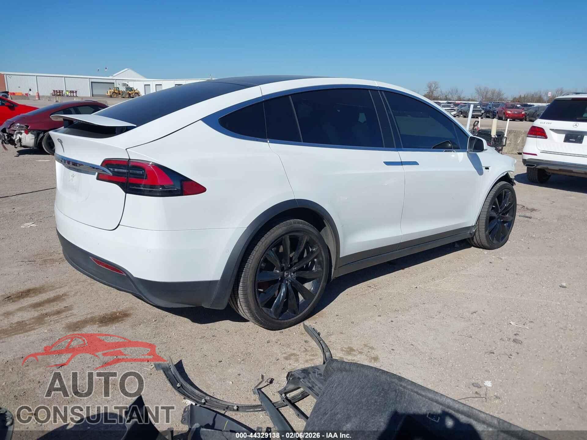 TESLA MODEL X 2020 - 5YJXCBE24LF231419