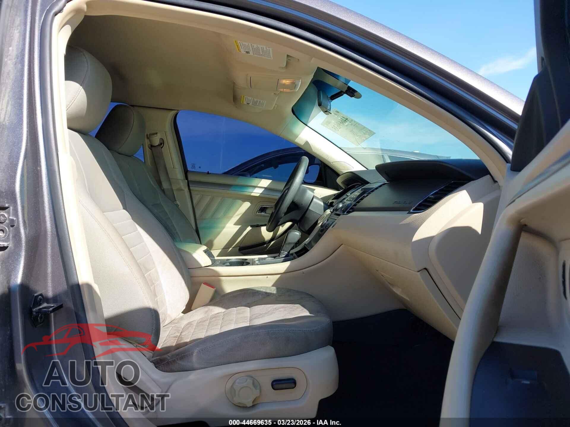 FORD TAURUS 2013 - 1FAHP2D83DG177977