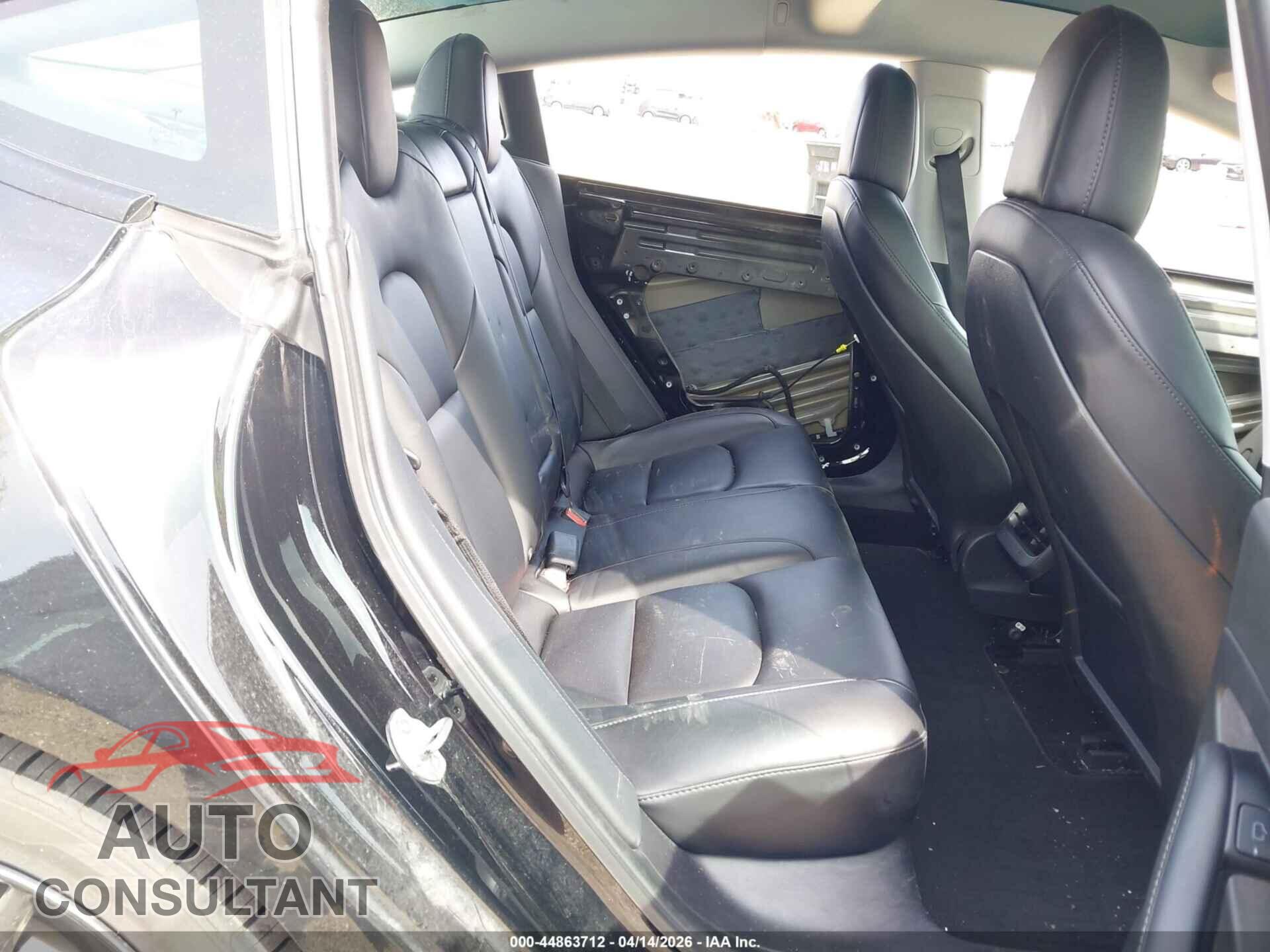 TESLA MODEL 3 2021 - 5YJ3E1EB0MF062570