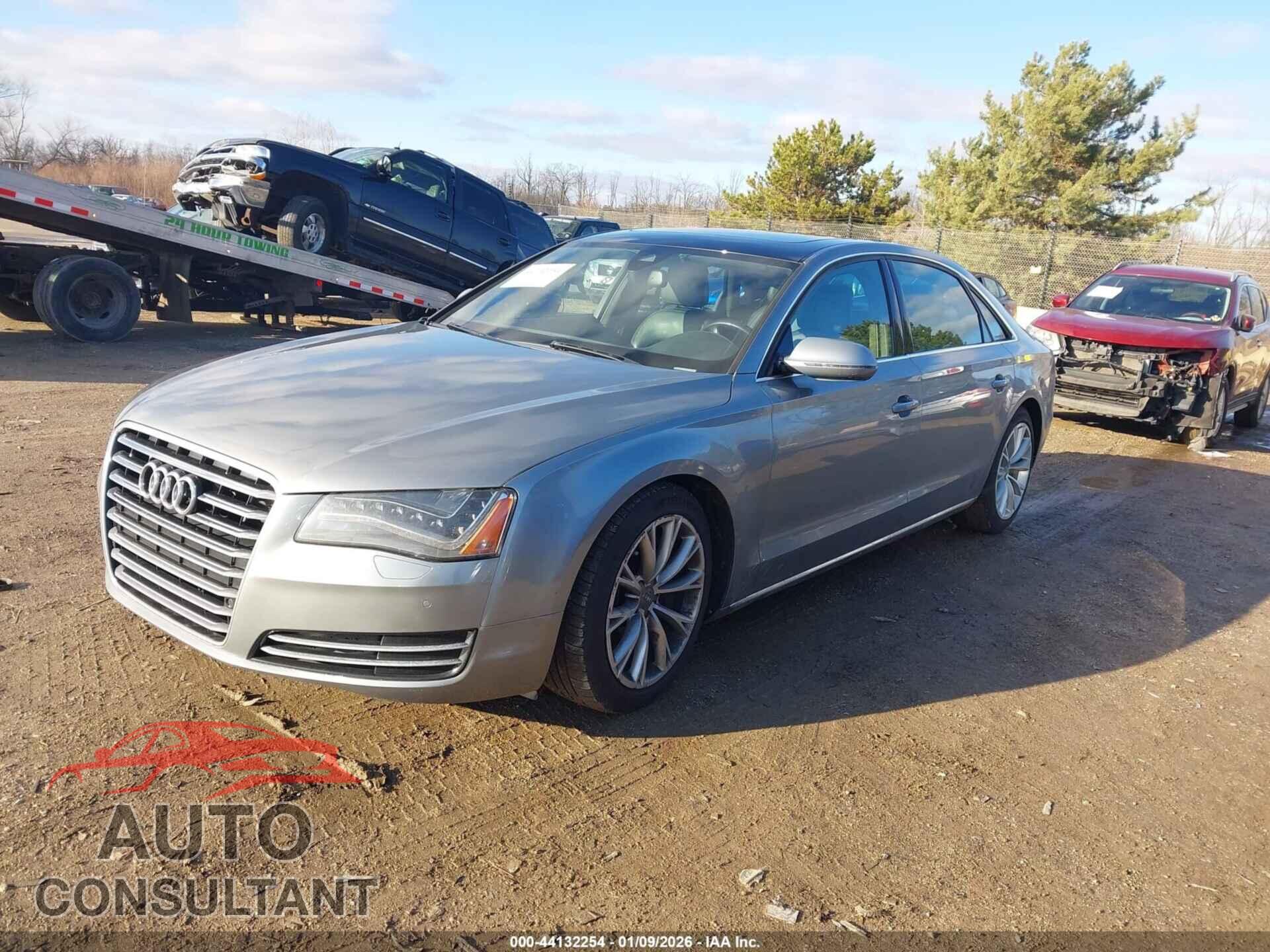 AUDI A8 L 2013 - WAURGAFD2DN013664