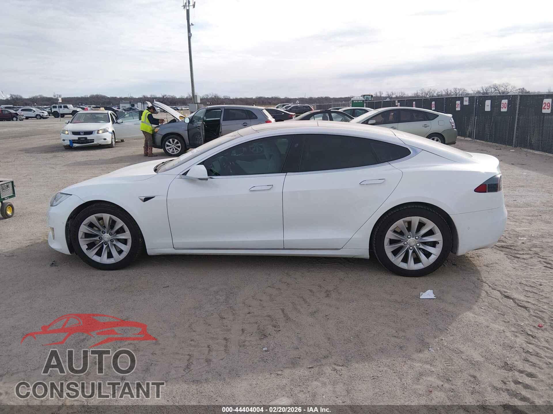TESLA MODEL S 2017 - 5YJSA1E22HF186983