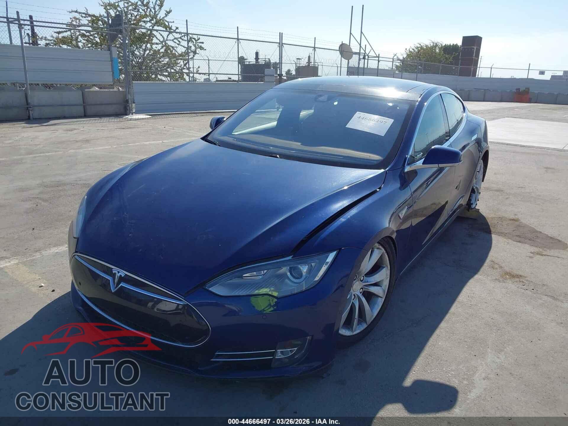 TESLA MODEL S 2015 - 5YJSA1S23FF088031