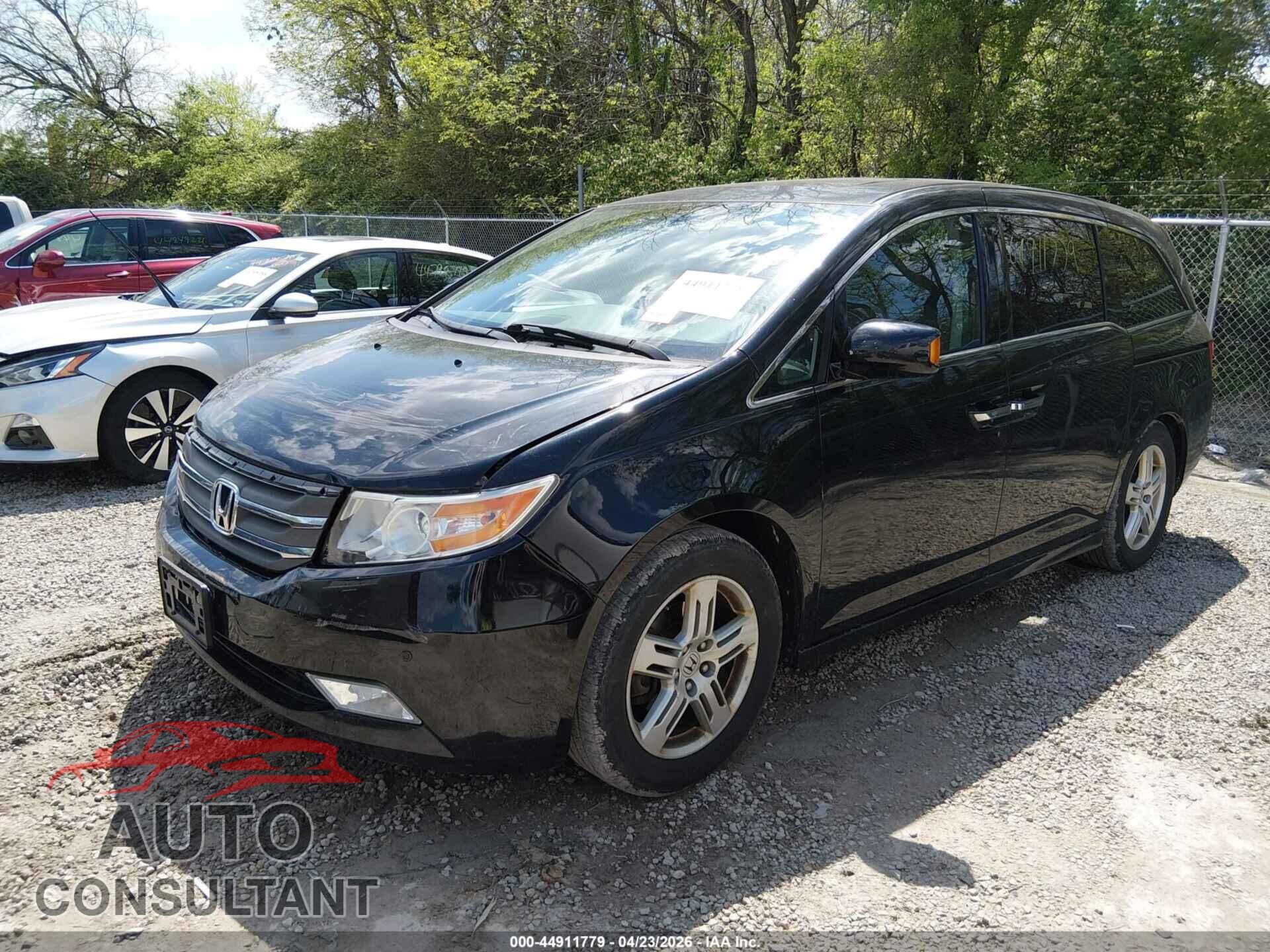 HONDA ODYSSEY 2013 - 5FNRL5H92DB044720