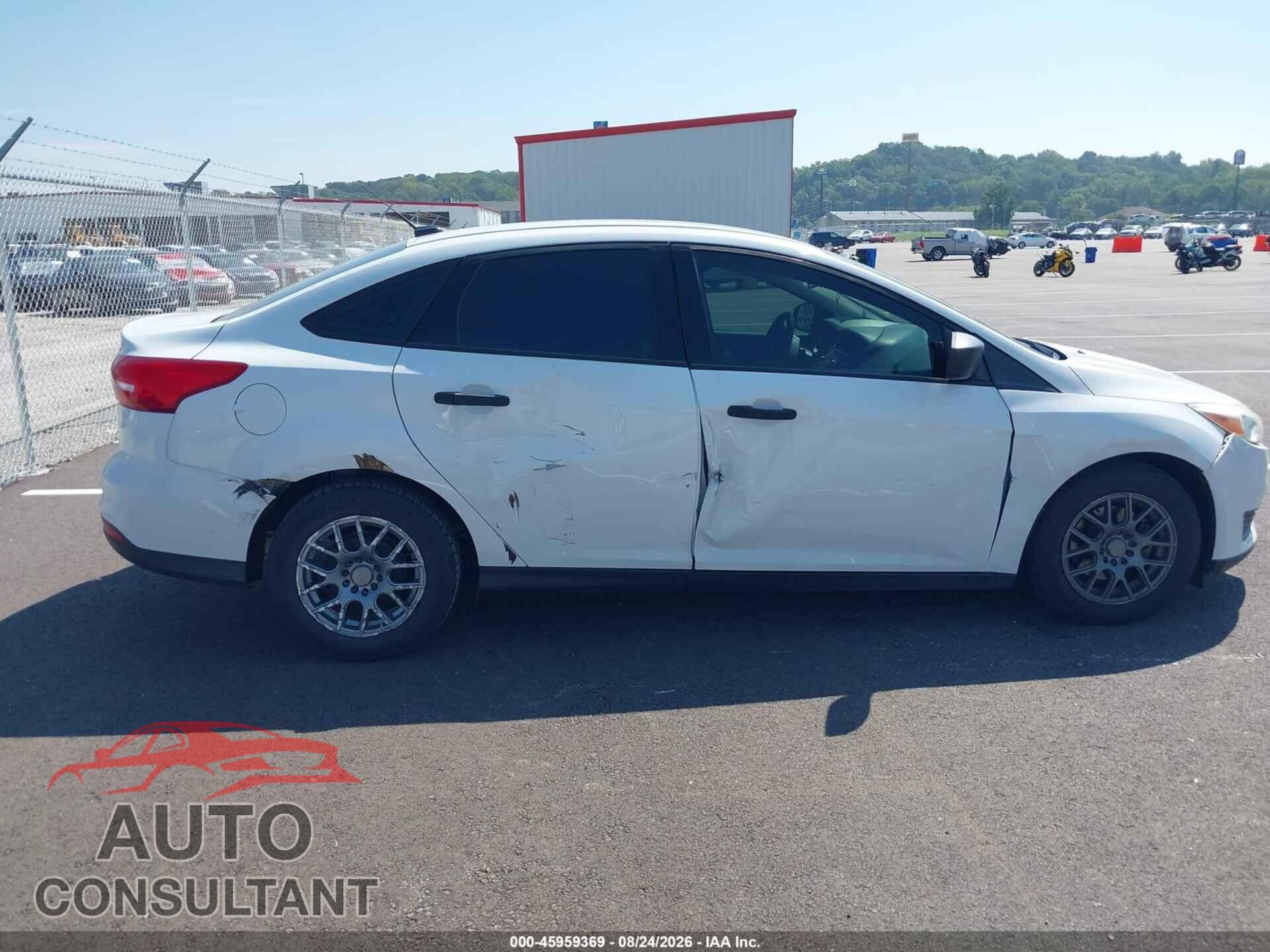 FORD FOCUS 2017 - 1FADP3E29HL257943
