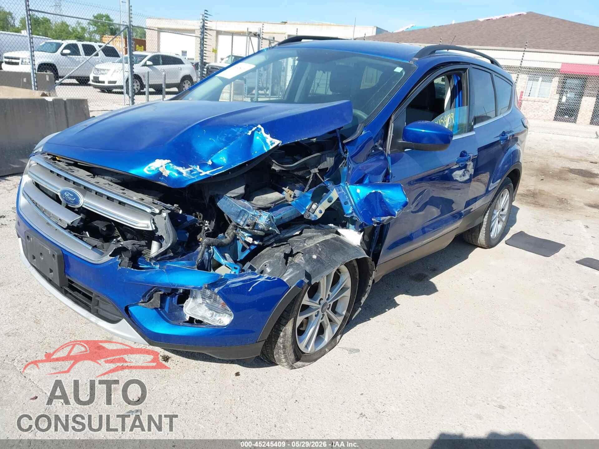 FORD ESCAPE 2017 - 1FMCU0GD9HUB51381