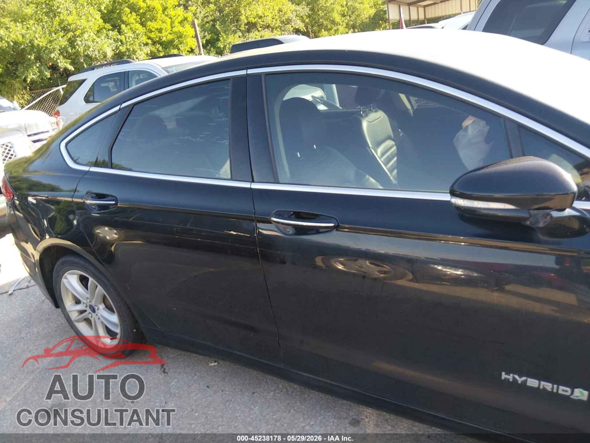 FORD FUSION HYBRID 2018 - 3FA6P0LU3JR153998