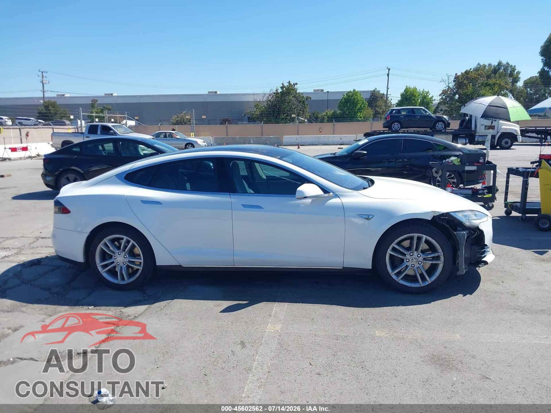 TESLA MODEL S 2013 - 5YJSA1AG1DFP04870