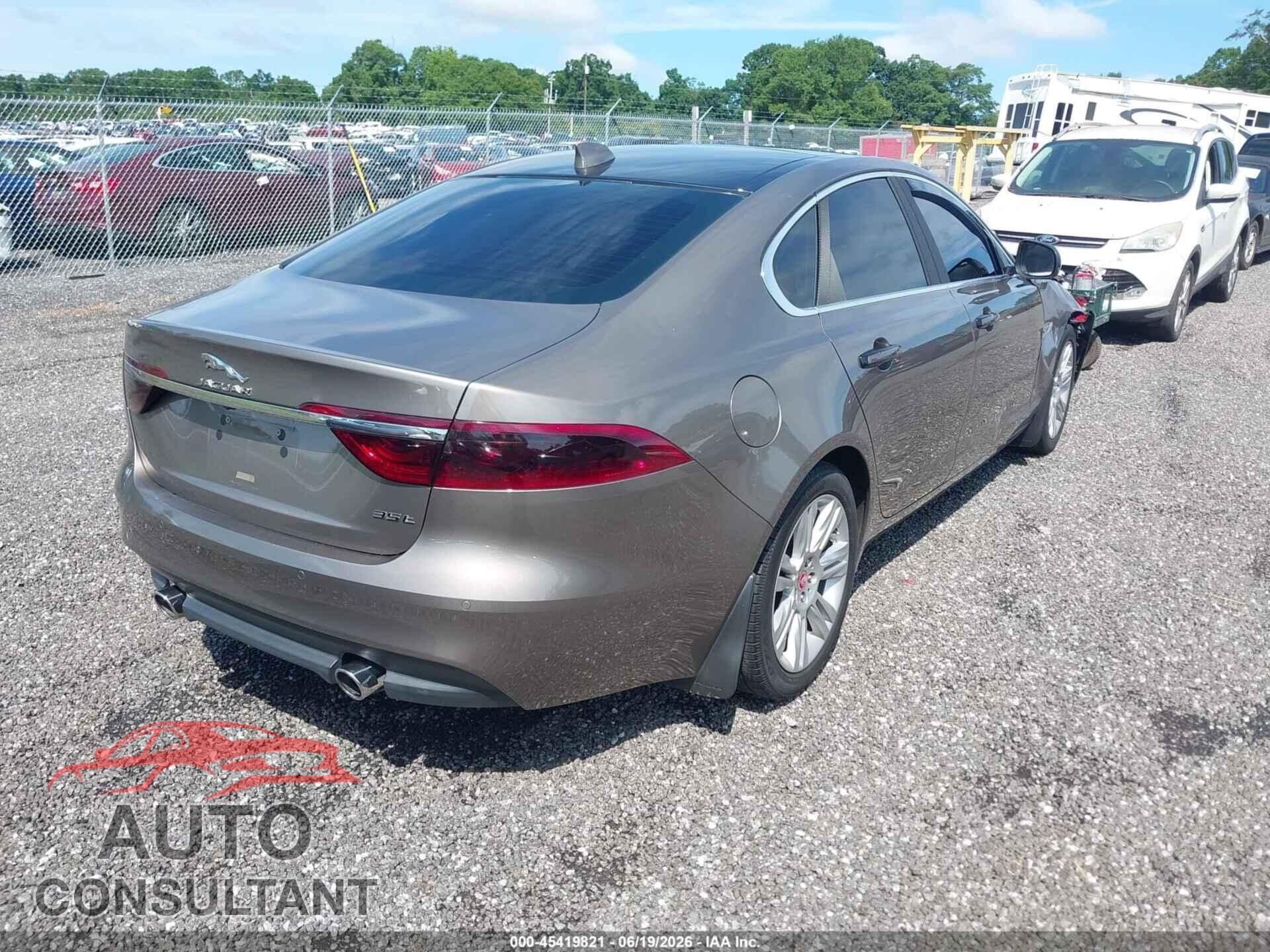 JAGUAR XF 2017 - SAJBD4BV5HCY35679