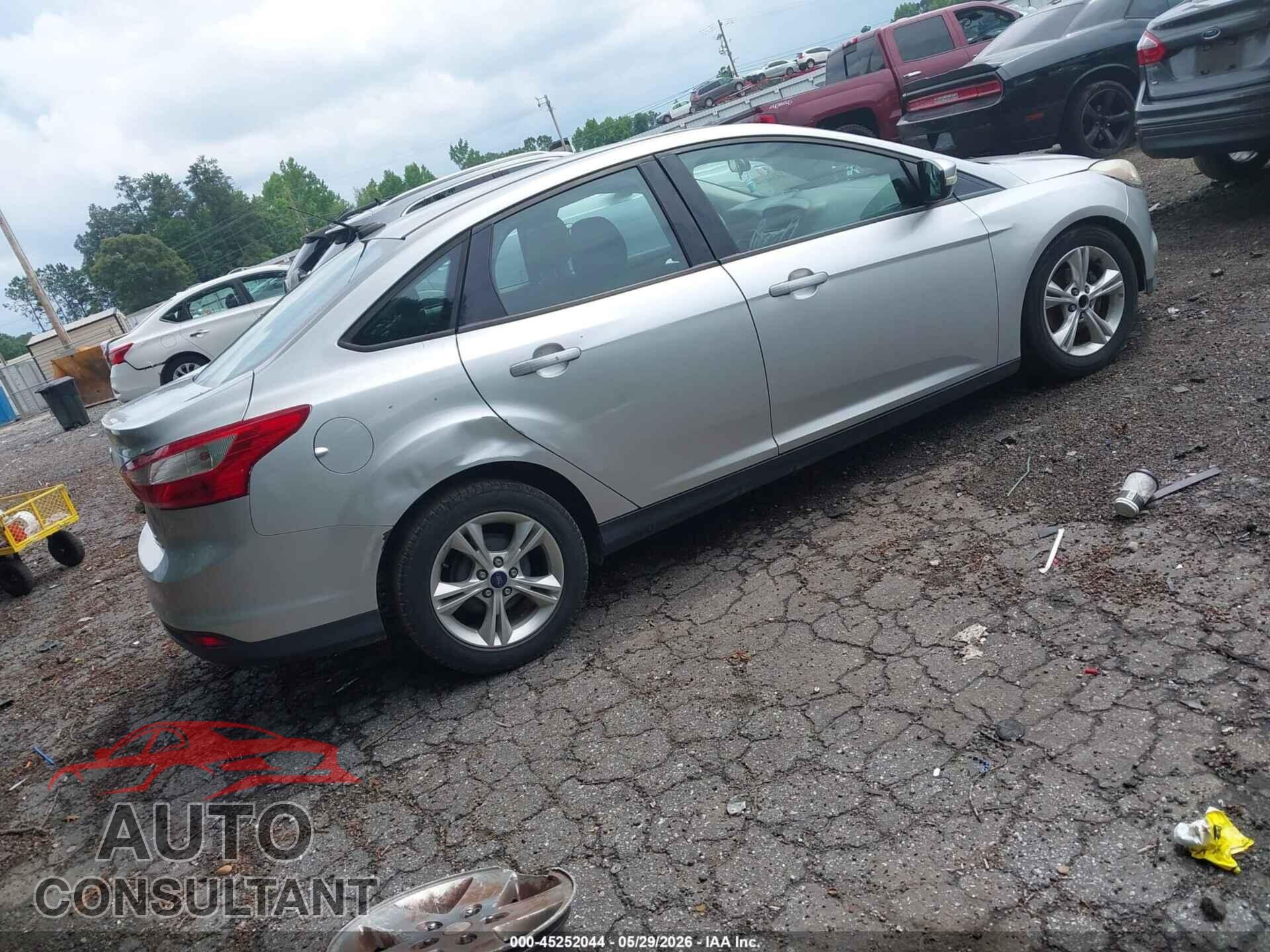 FORD FOCUS 2013 - 1FADP3F26DL340450