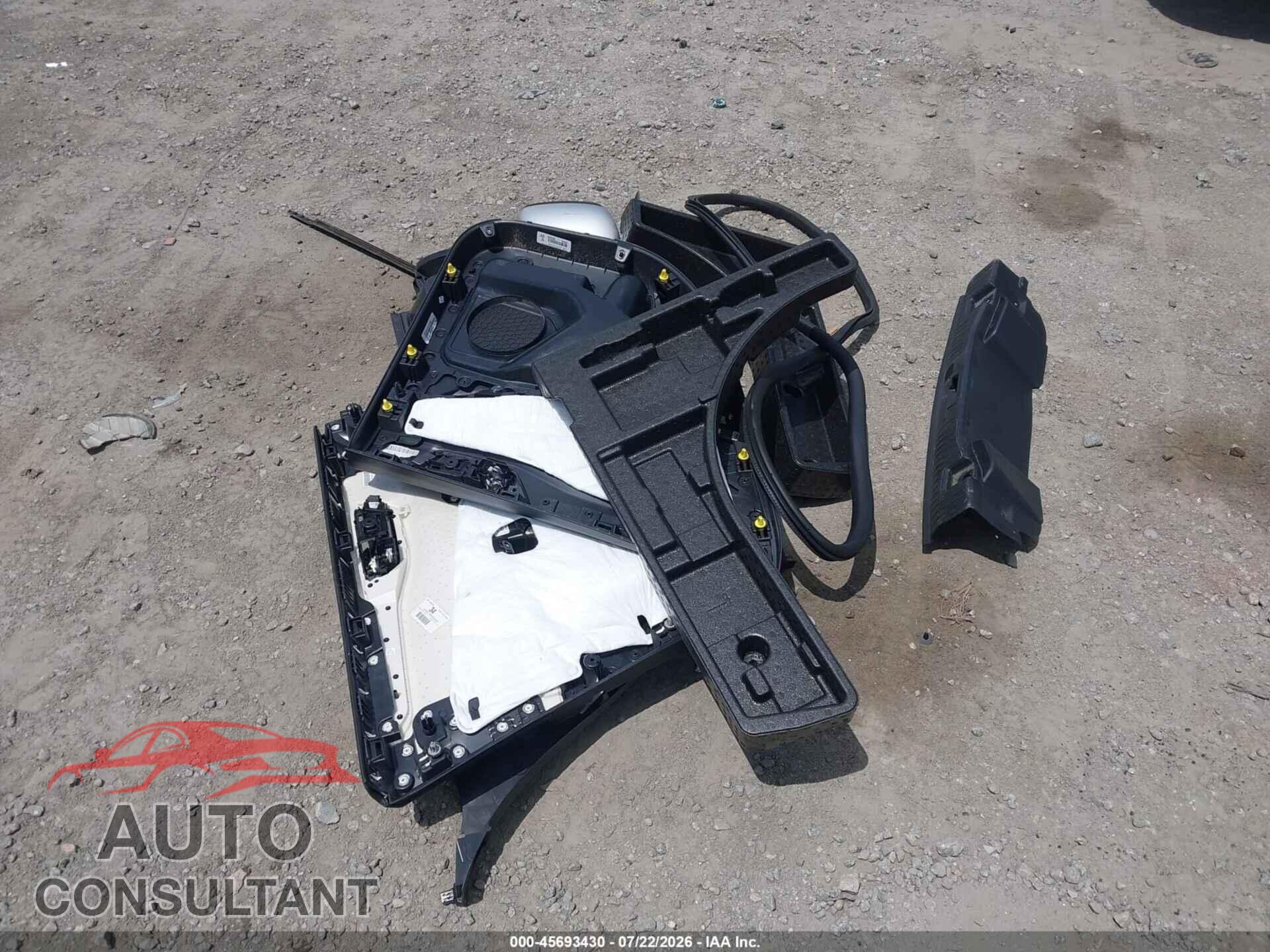 FORD ESCAPE 2020 - 1FMCU0H61LUA66933