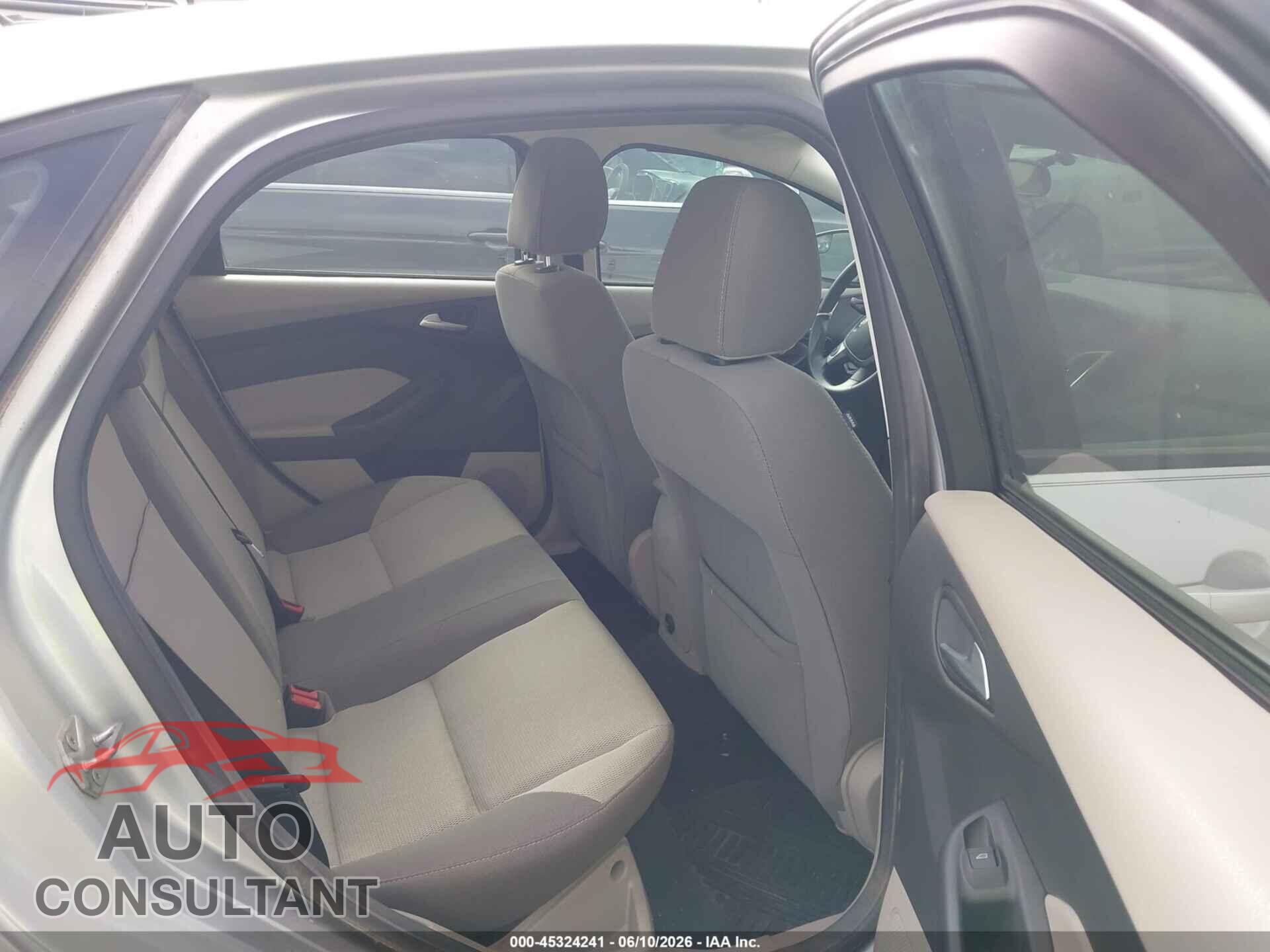 FORD FOCUS 2014 - 1FADP3F22EL218430