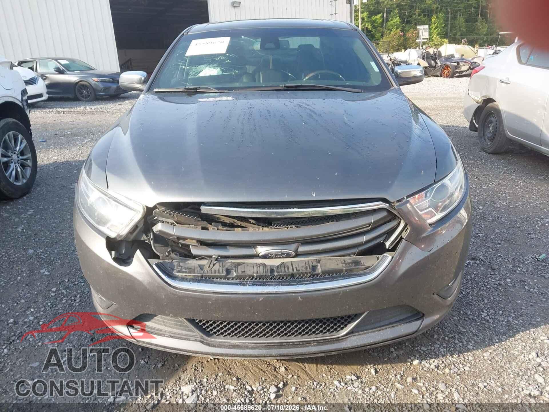 FORD TAURUS 2017 - 1FAHP2F82HG104036