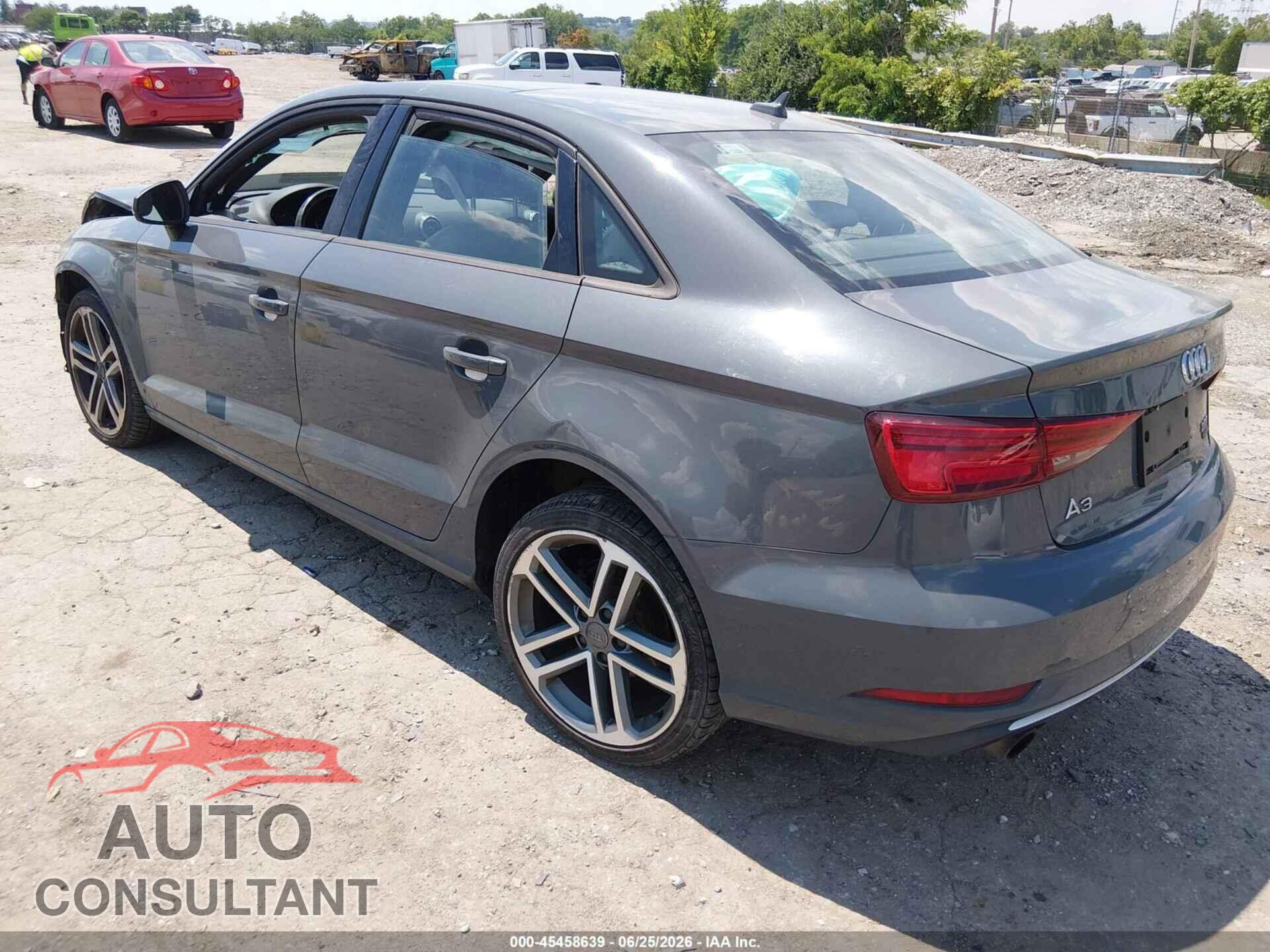 AUDI A3 2018 - WAUB8GFF4J1041617