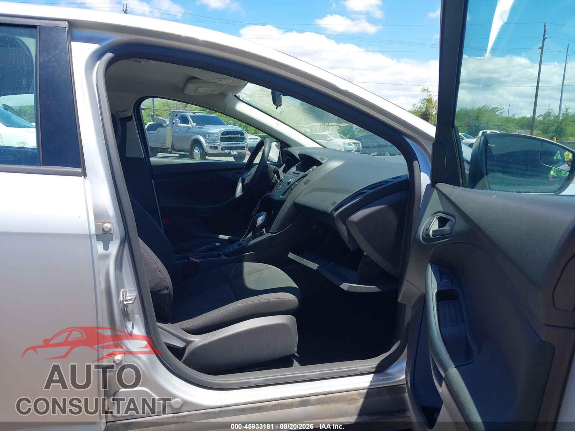 FORD FOCUS 2016 - 1FADP3E25GL363160