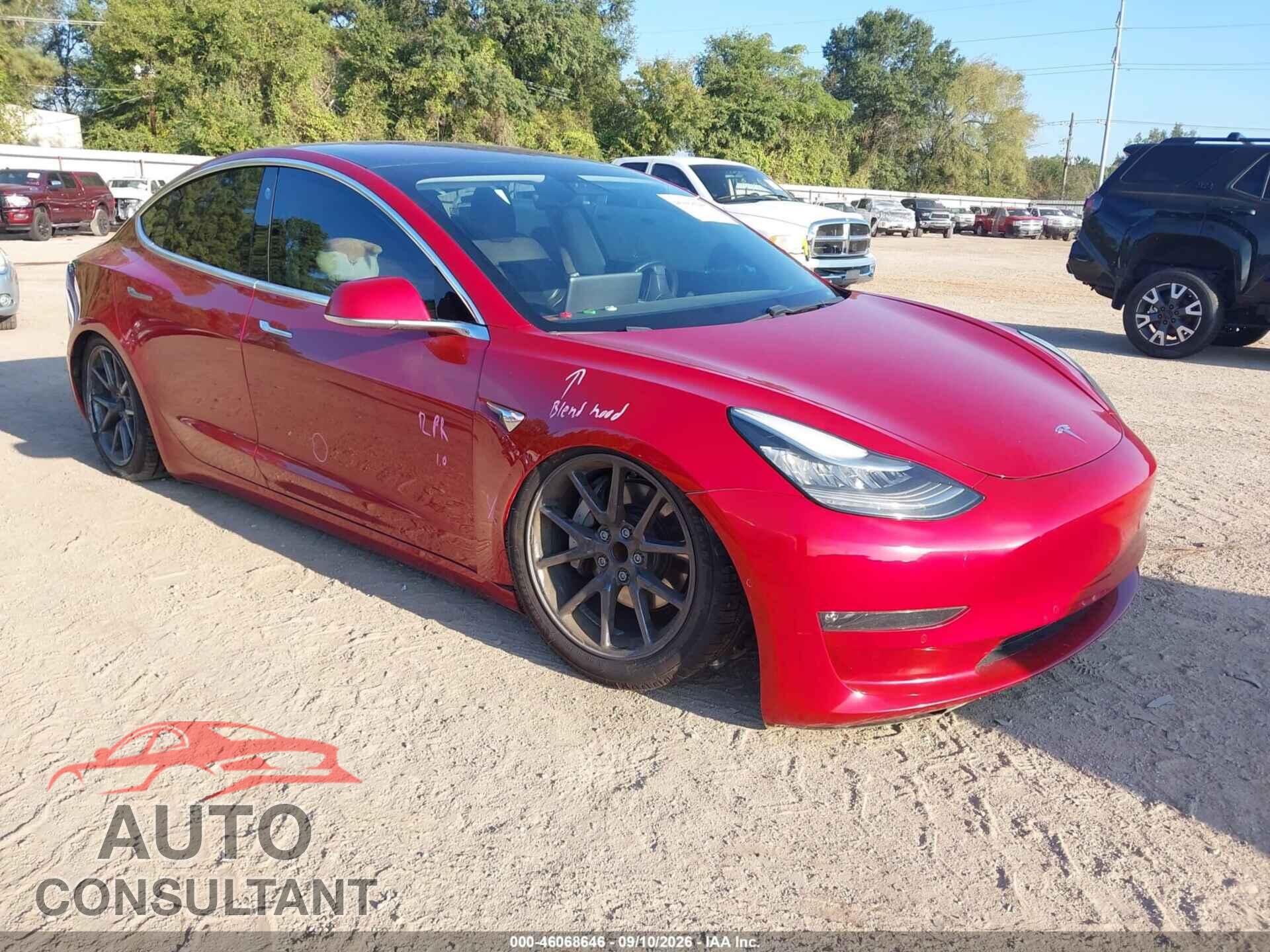 TESLA MODEL 3 2018 - 5YJ3E1EA5JF005302