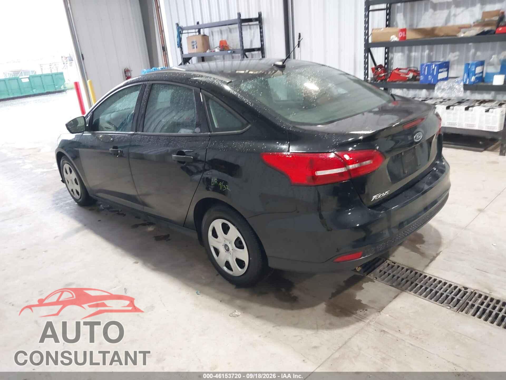FORD FOCUS 2017 - 1FADP3E27HL337452