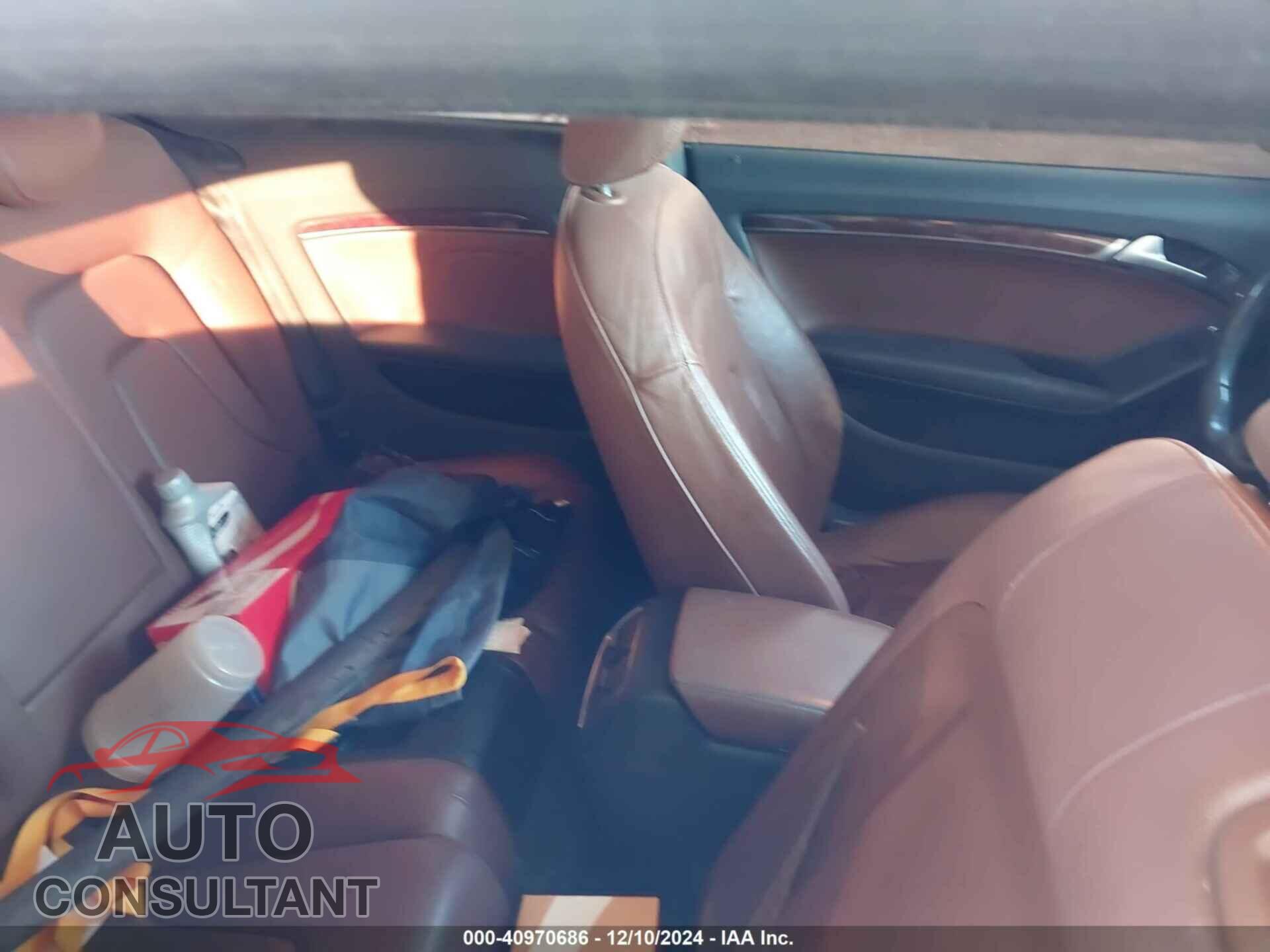 AUDI A5 2012 - WAULFAFR0CA042221