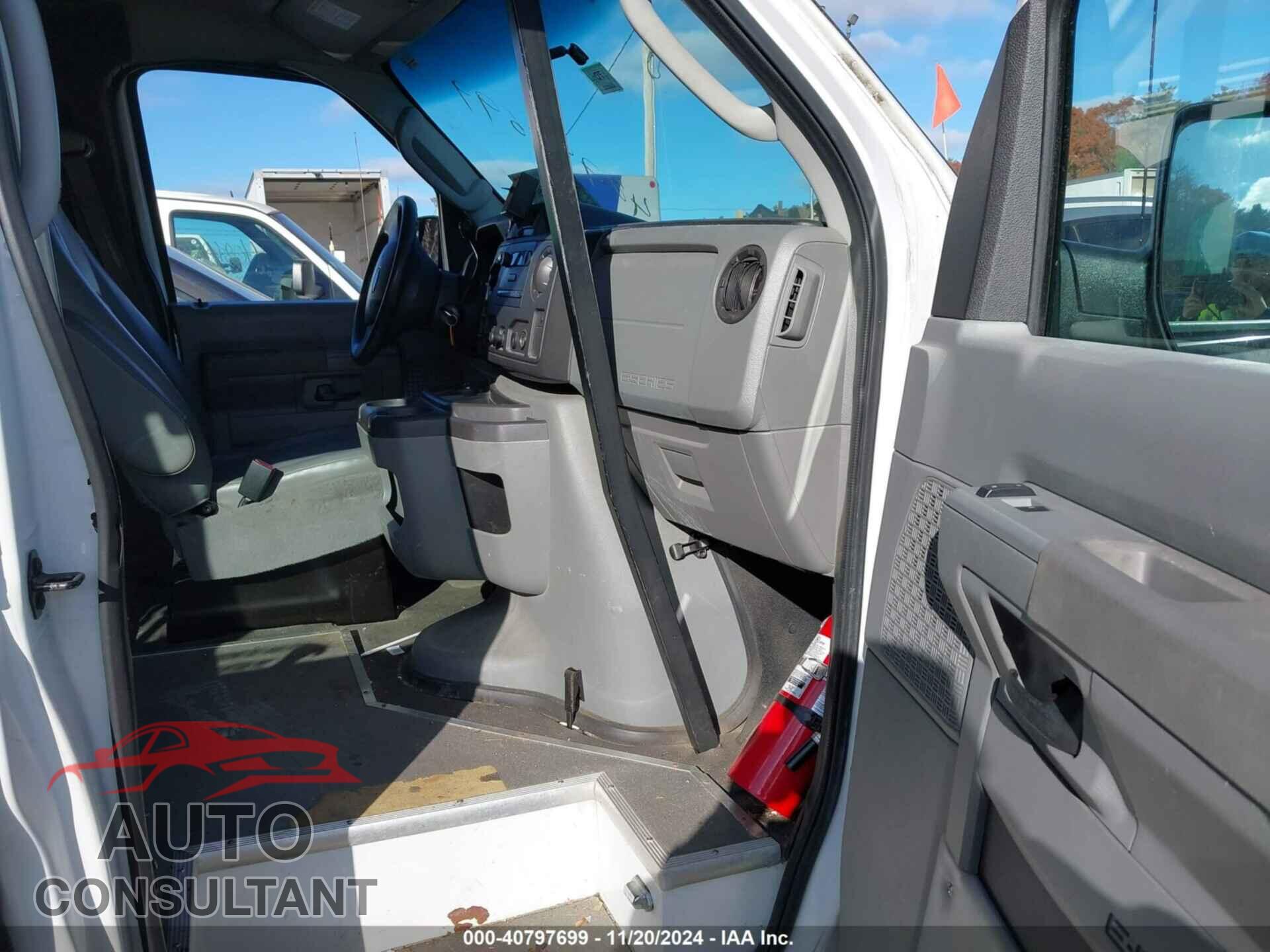 FORD E-150 2011 - 1FTNE1EW3BDB34877