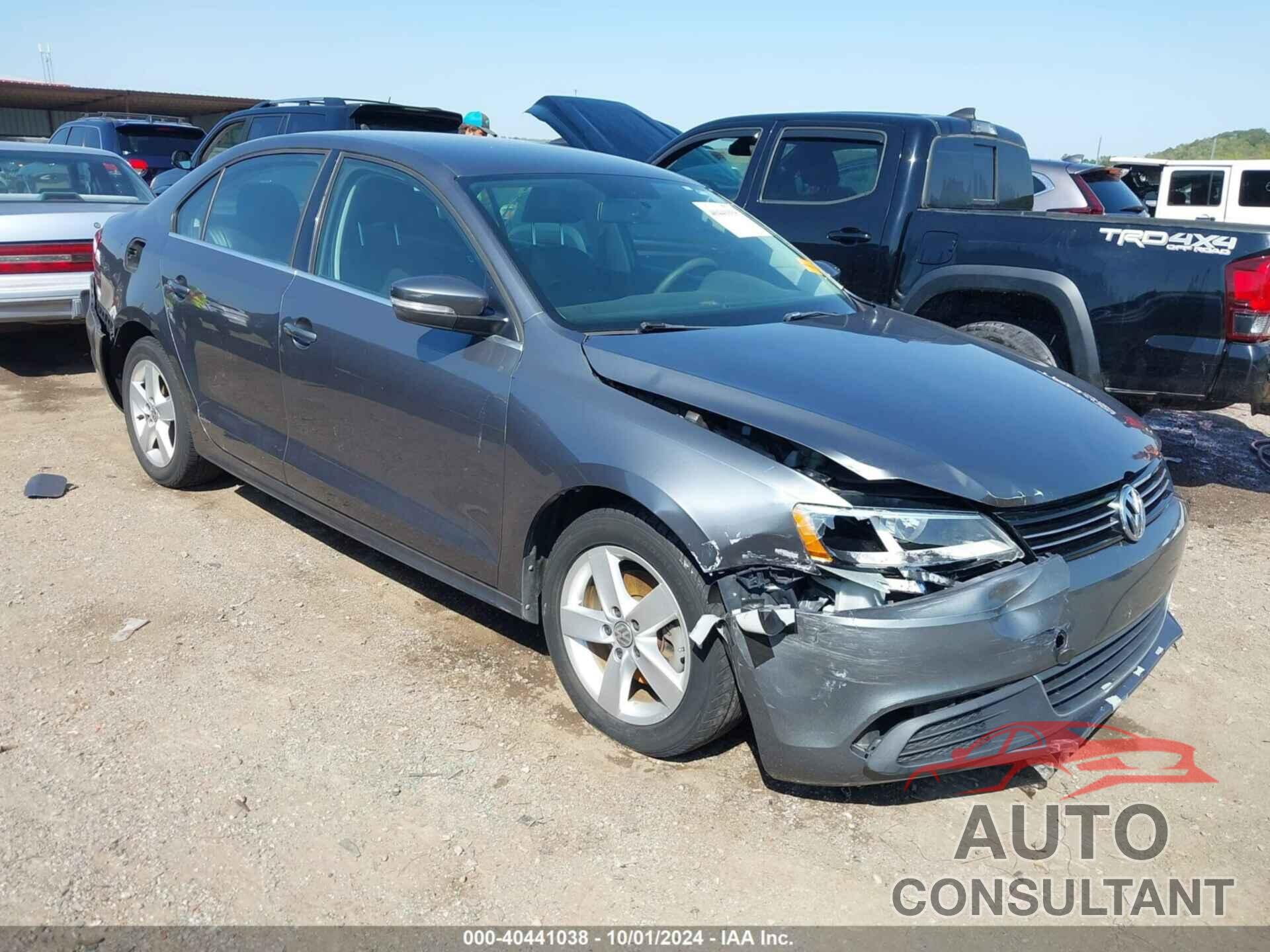 VOLKSWAGEN JETTA 2013 - 3VWLL7AJ4DM434457