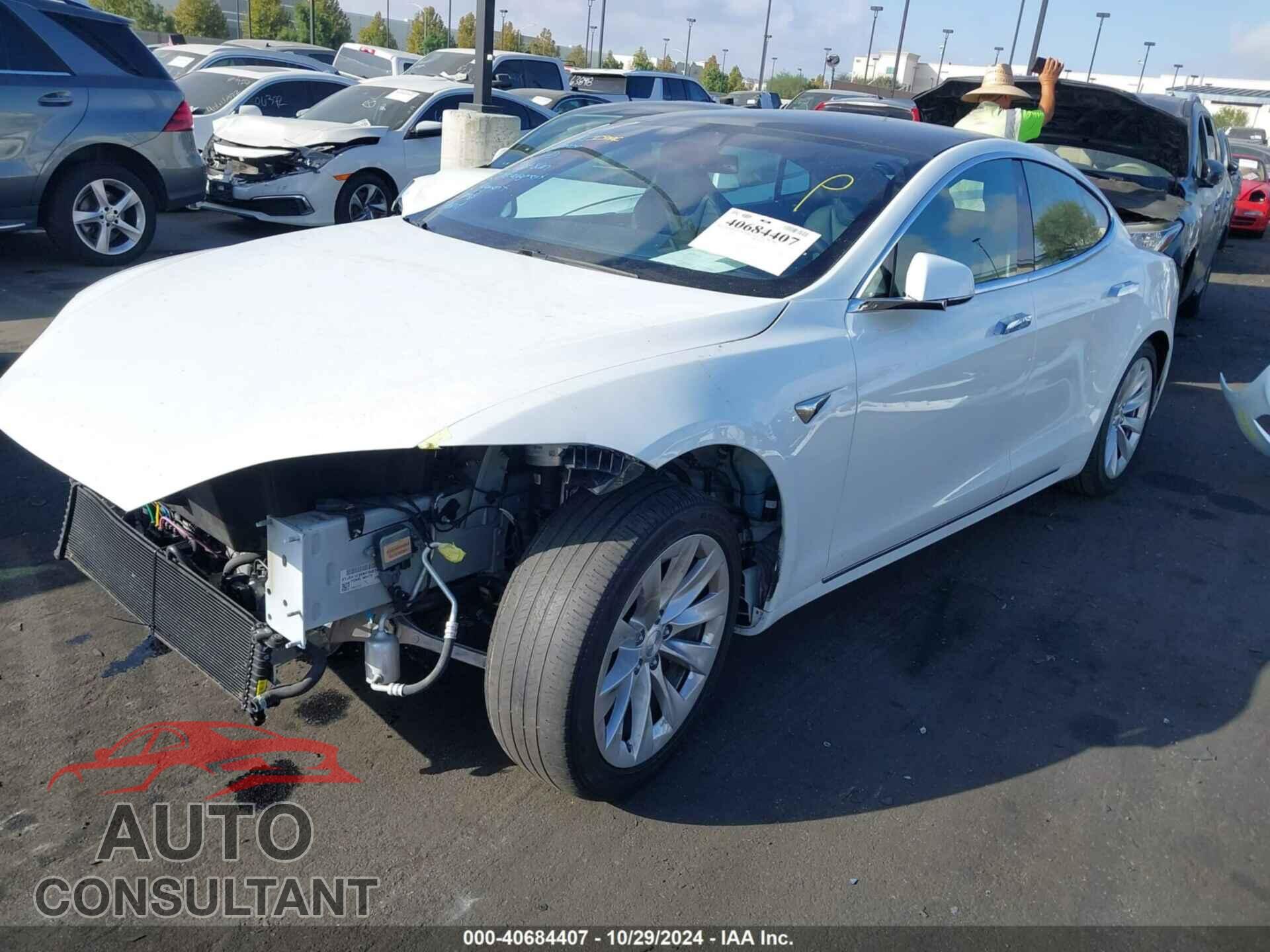 TESLA MODEL S 2019 - 5YJSA1E20KF348746