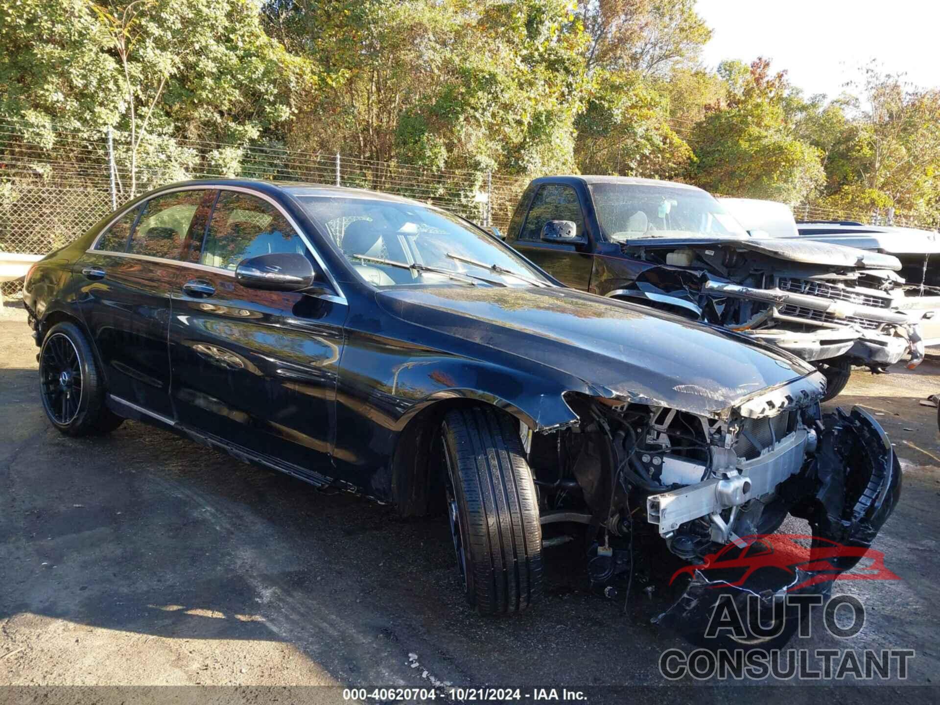 MERCEDES-BENZ C 300 2018 - 55SWF4JB3JU235543