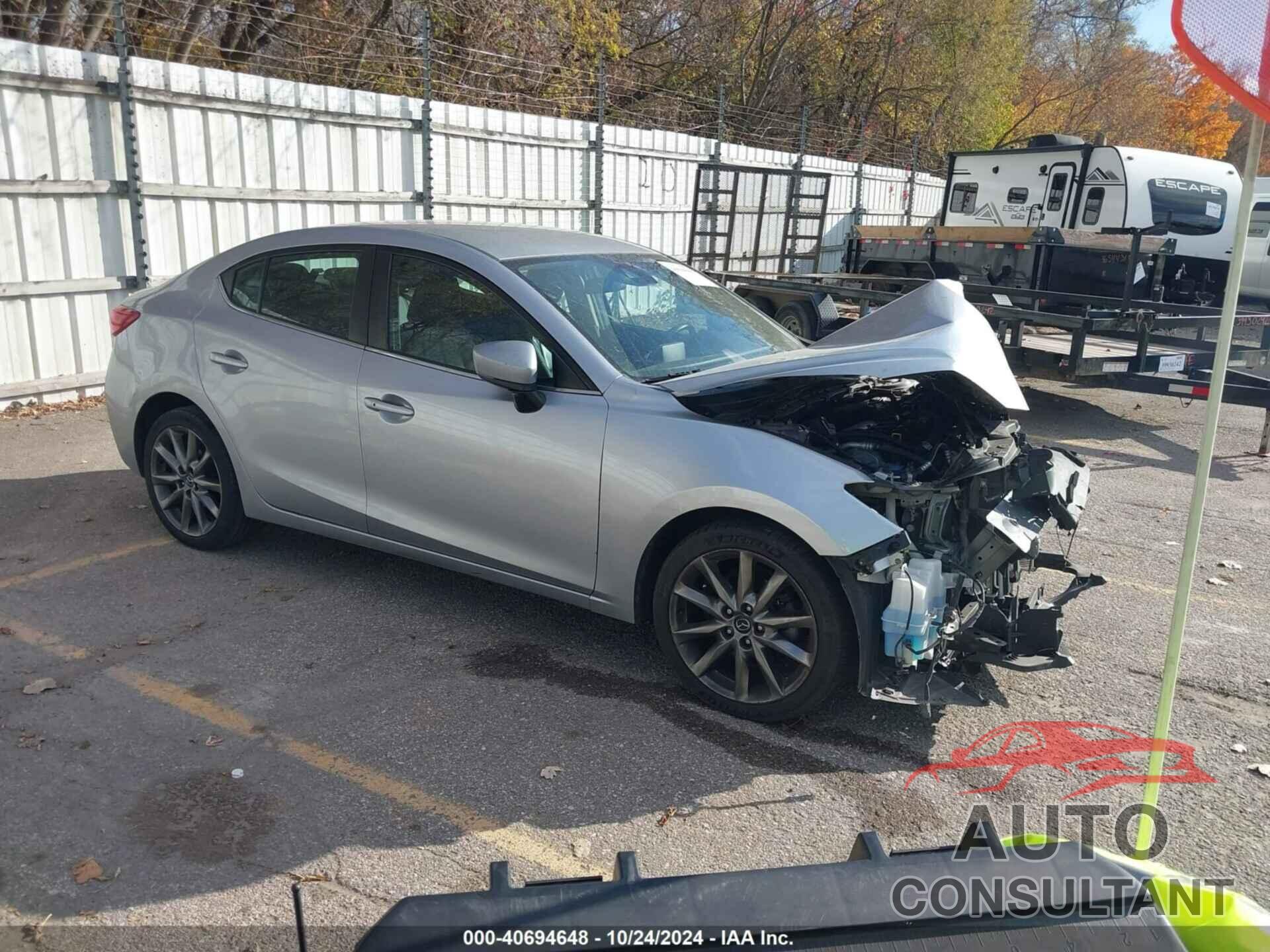 MAZDA MAZDA3 2018 - 3MZBN1V34JM182462