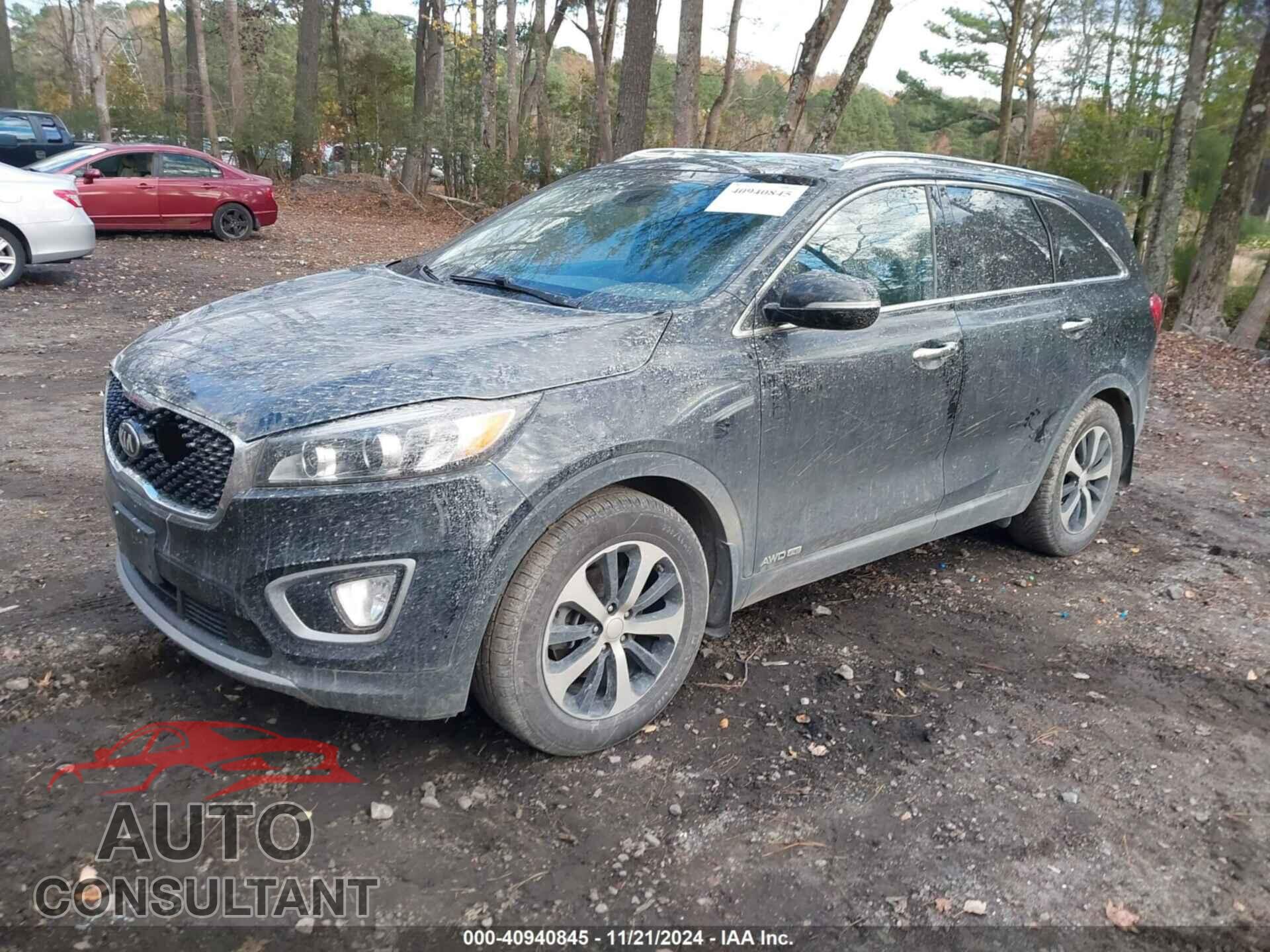 KIA SORENTO 2018 - 5XYPHDA56JG396066