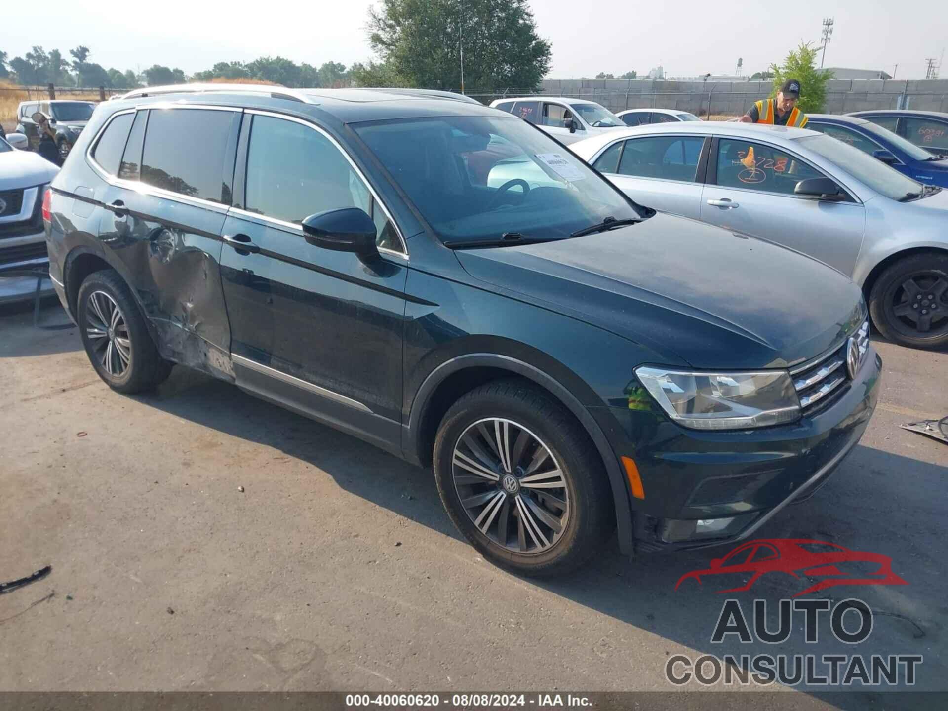 VOLKSWAGEN TIGUAN 2018 - 3VV2B7AX7JM036999